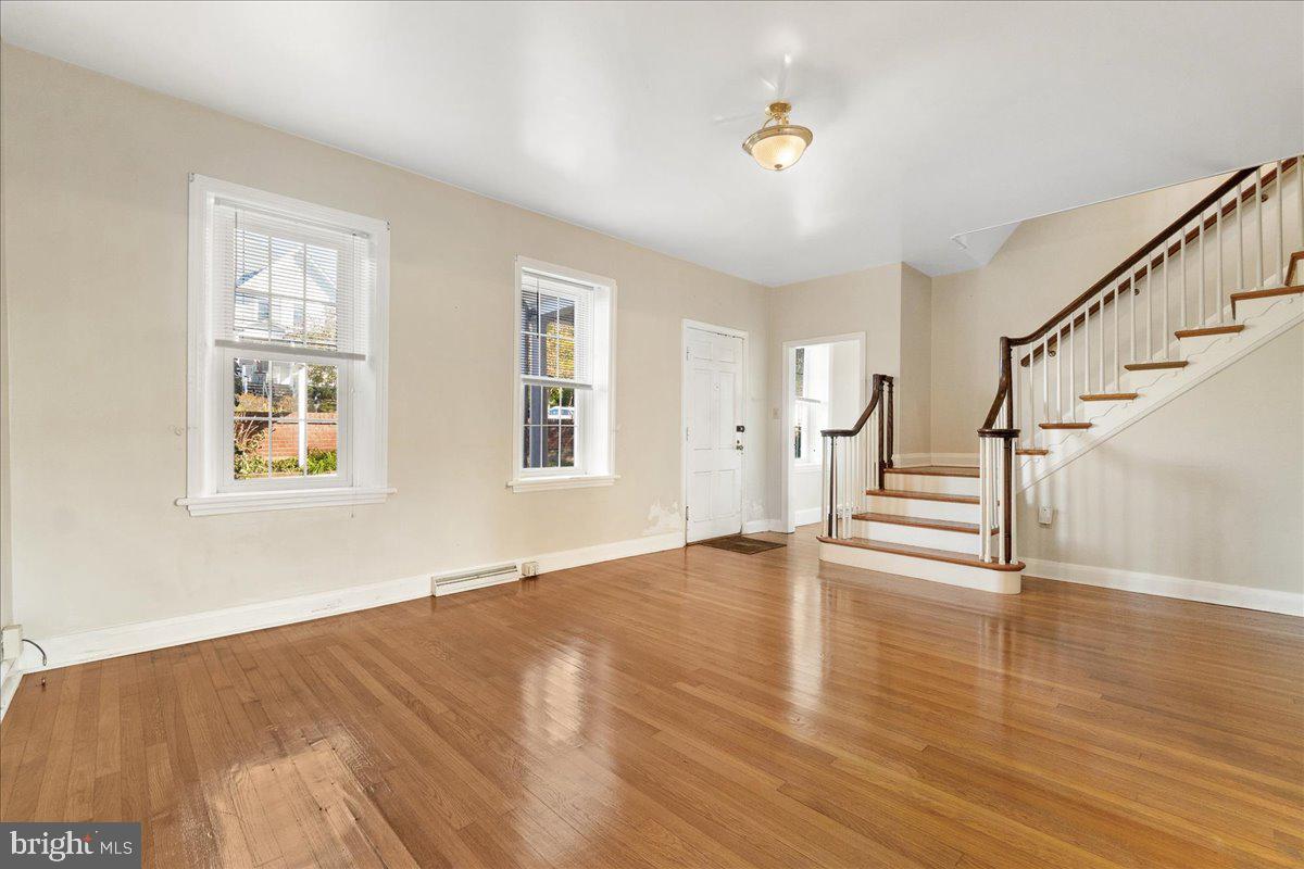 BRUNSWICK - Residential