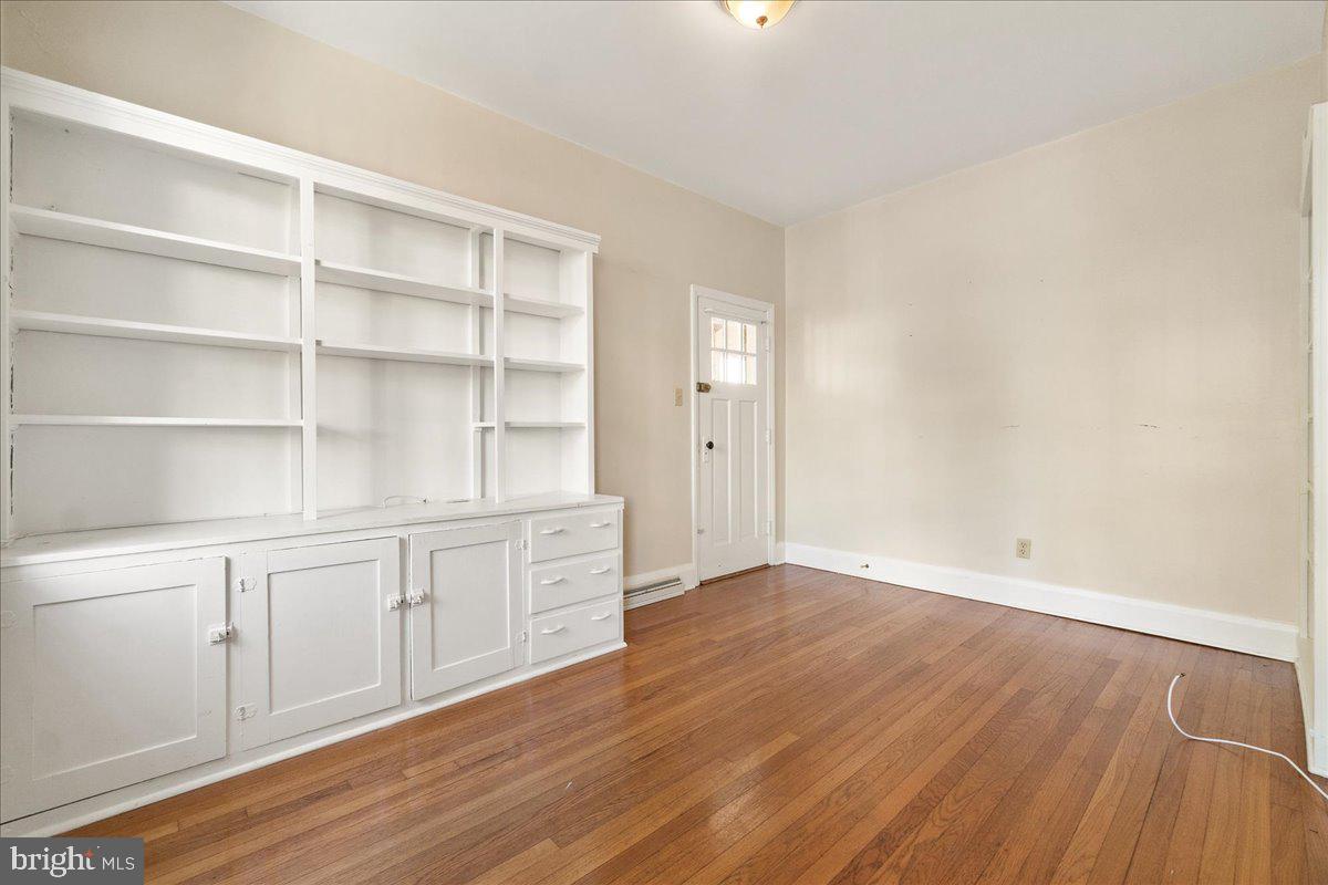 BRUNSWICK - Residential