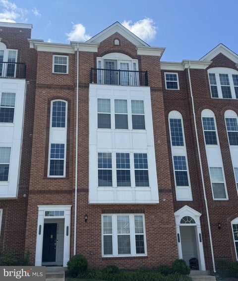 Condo For Sale - 42677 Wardlaw Terrace<br/> Loudoun County, ASHBURN, VA 20147