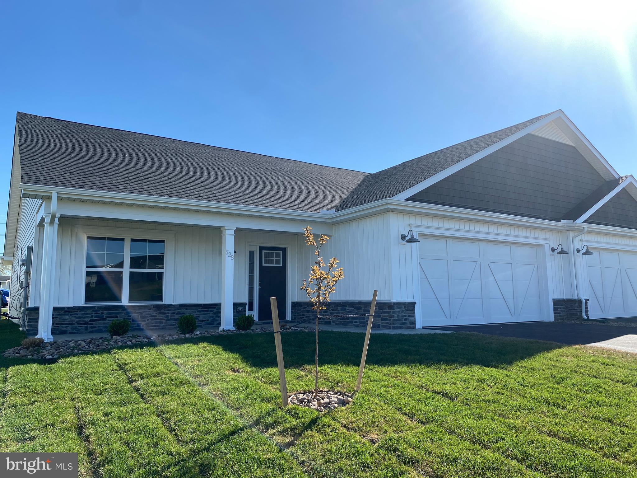 CARDINAL POINTE - Residential Lease