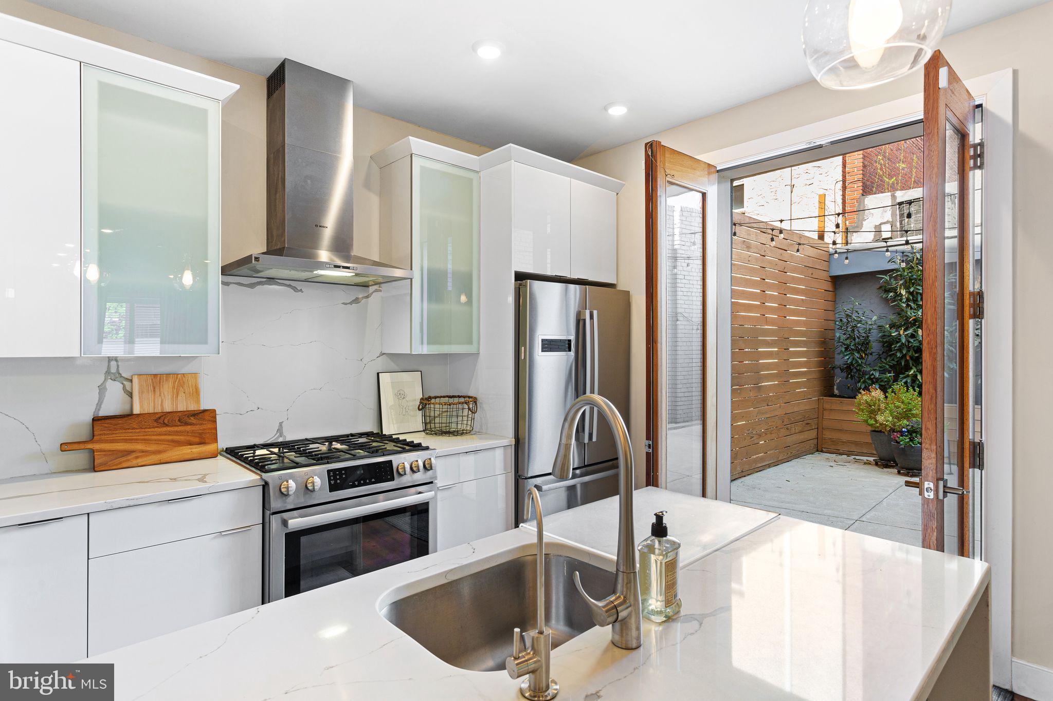 BELLA VISTA - Residential