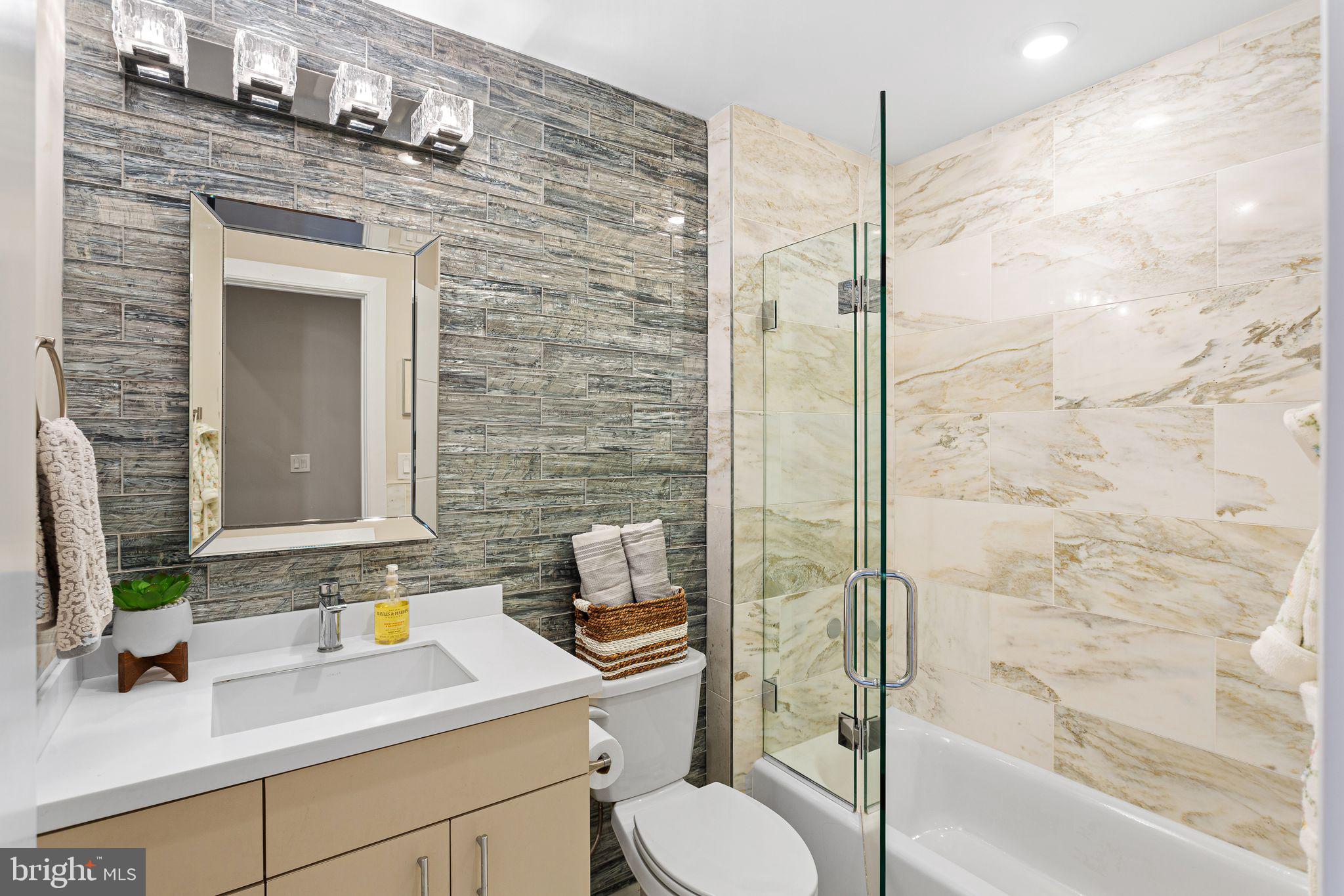 BELLA VISTA - Residential