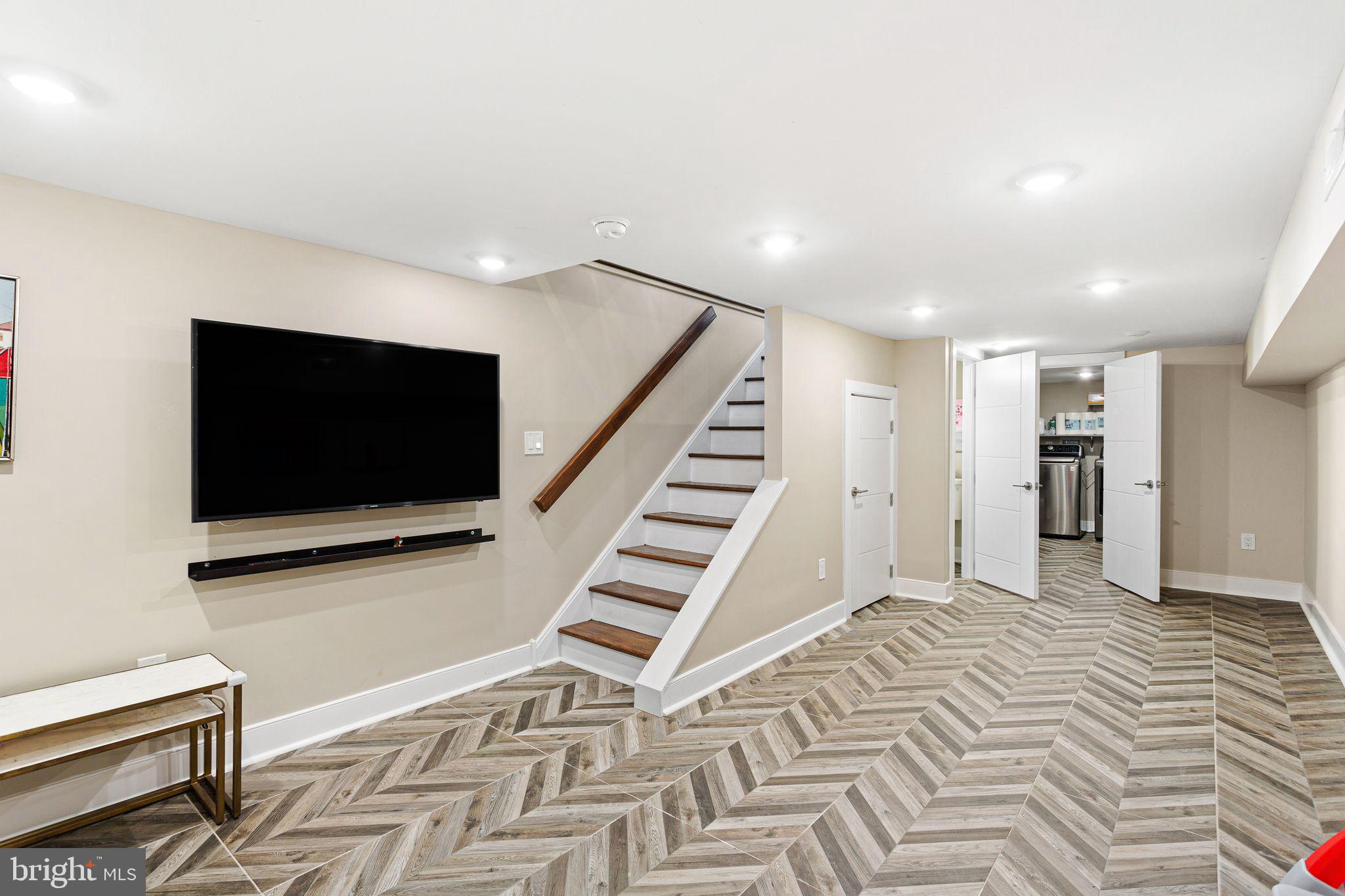 BELLA VISTA - Residential