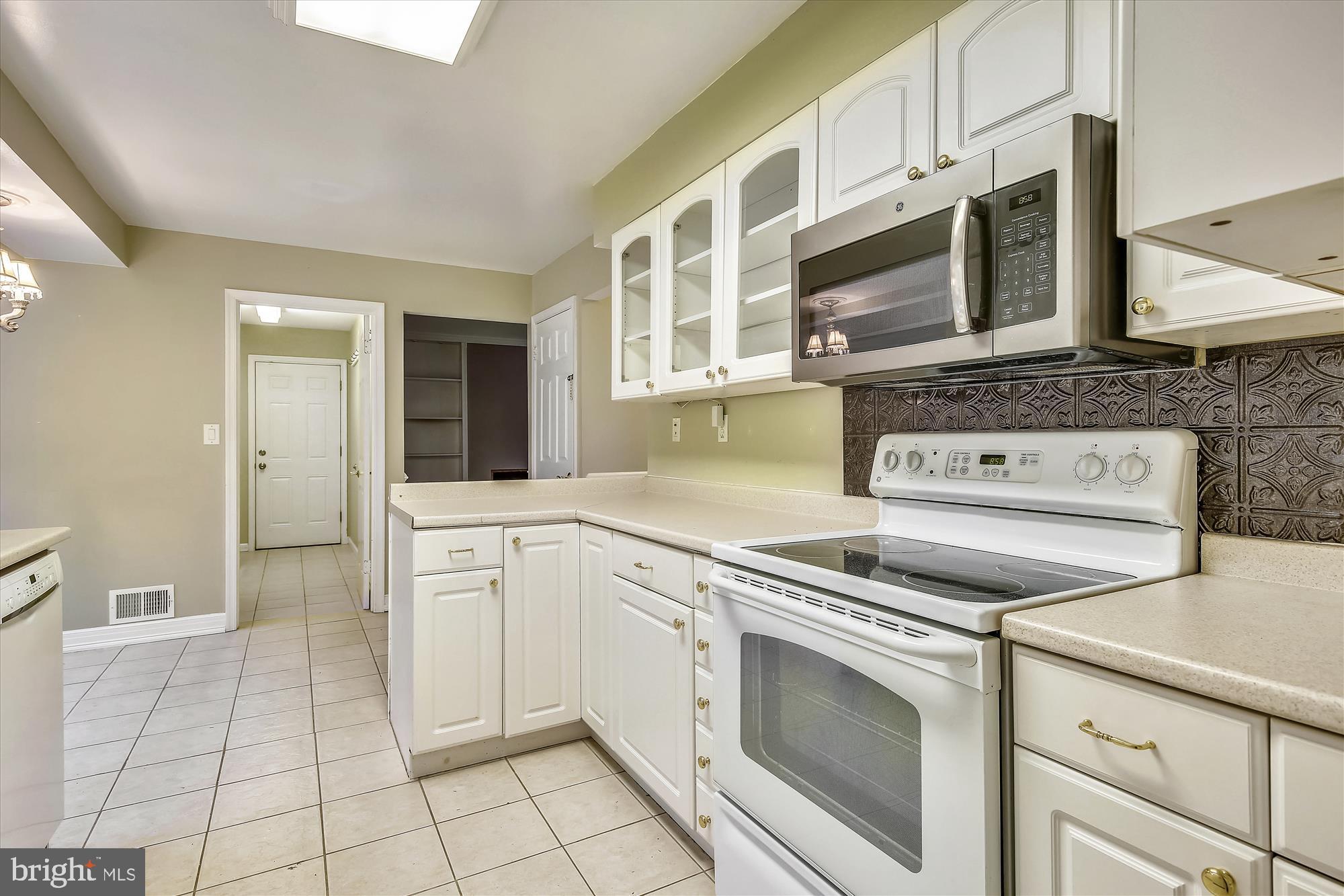 TIMOTHY PARK - Residential Lease