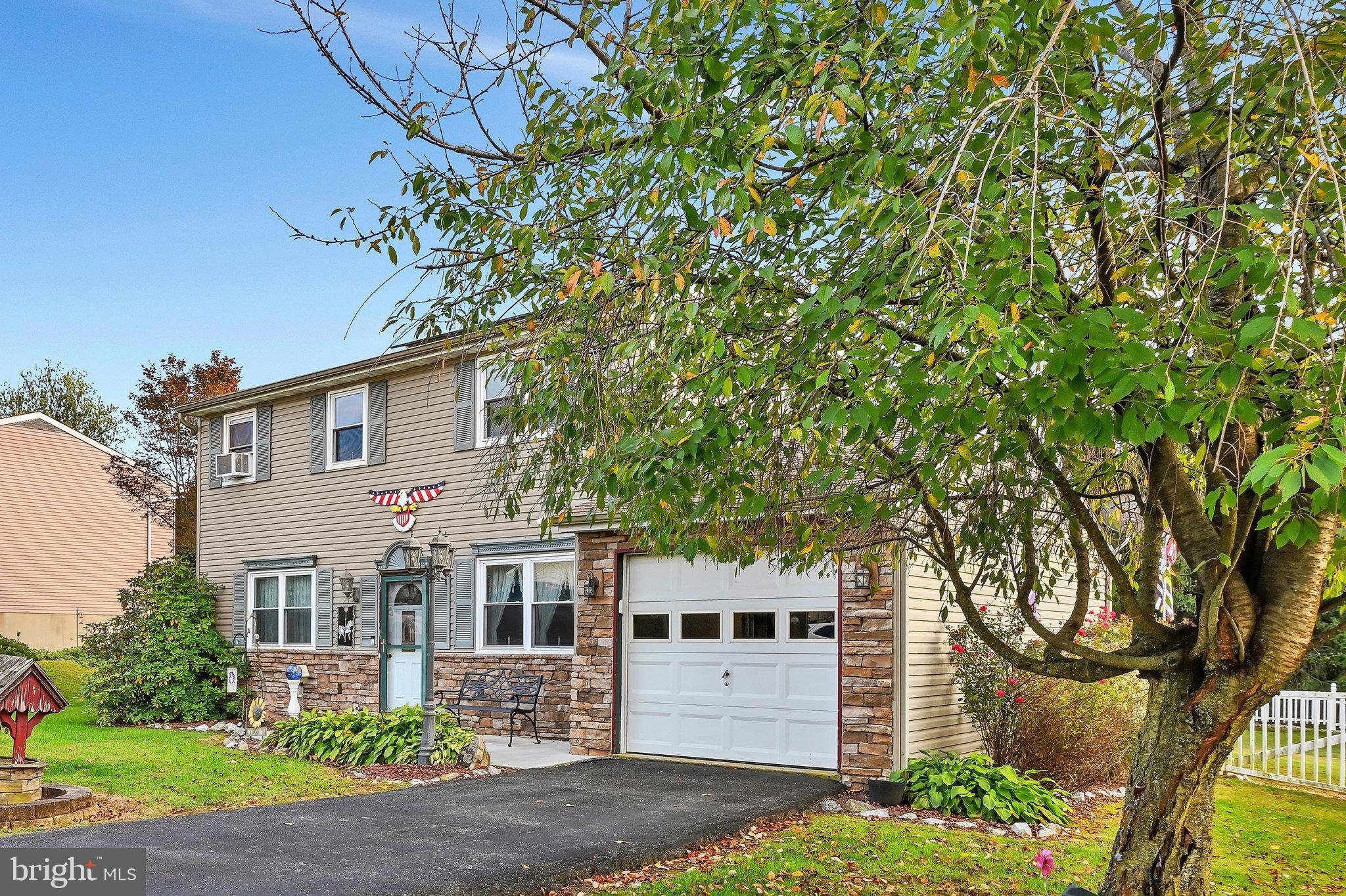 4096 HILLTOP DRIVE