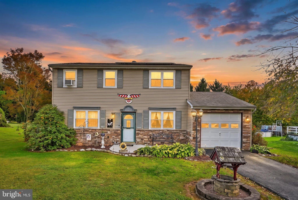Photo of 4096 Hilltop Drive, MOUNT JOY, PA 17552 (MLS # PALA2097184)