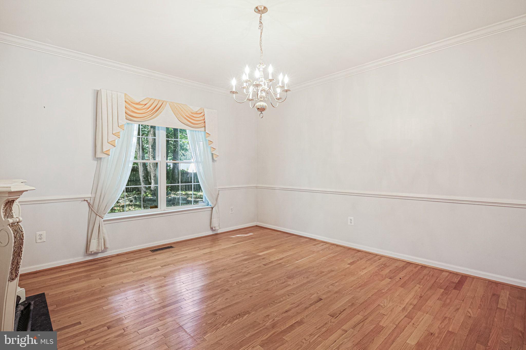 DISNEY ESTATES - Residential