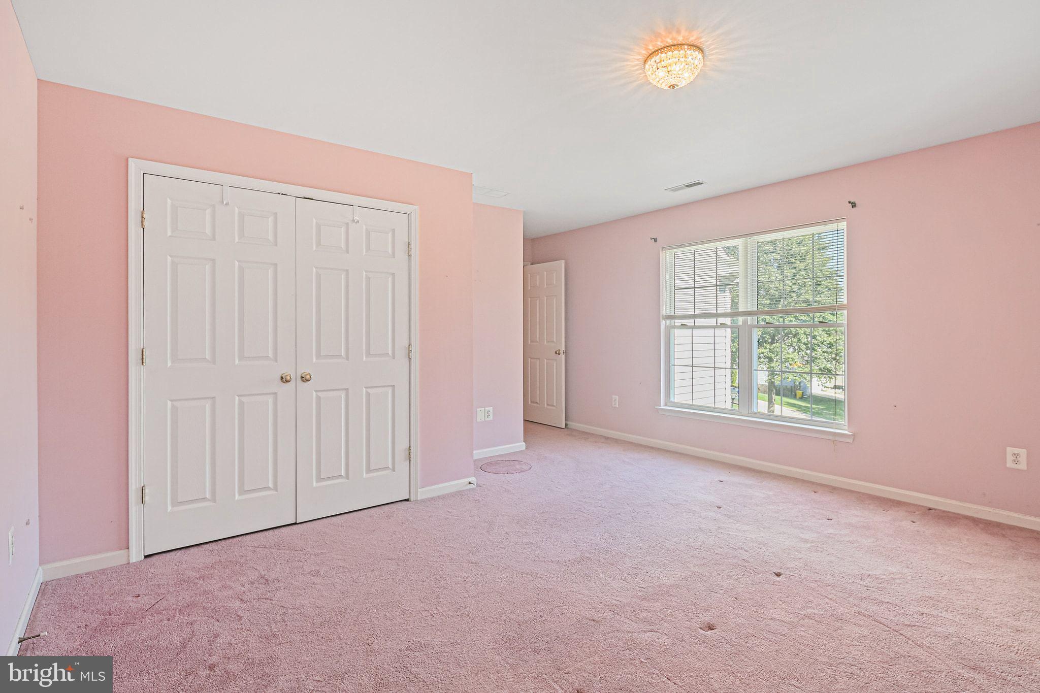 DISNEY ESTATES - Residential