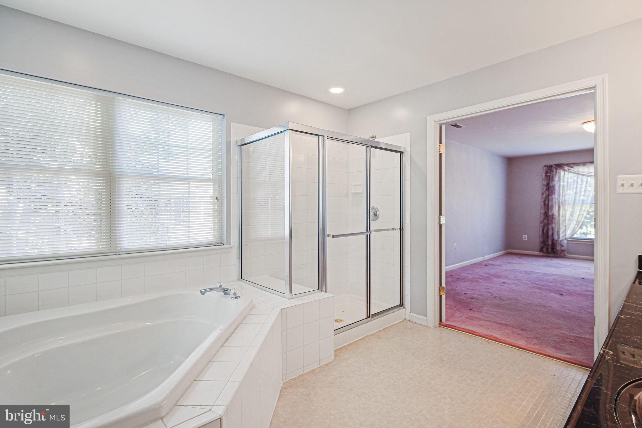 DISNEY ESTATES - Residential