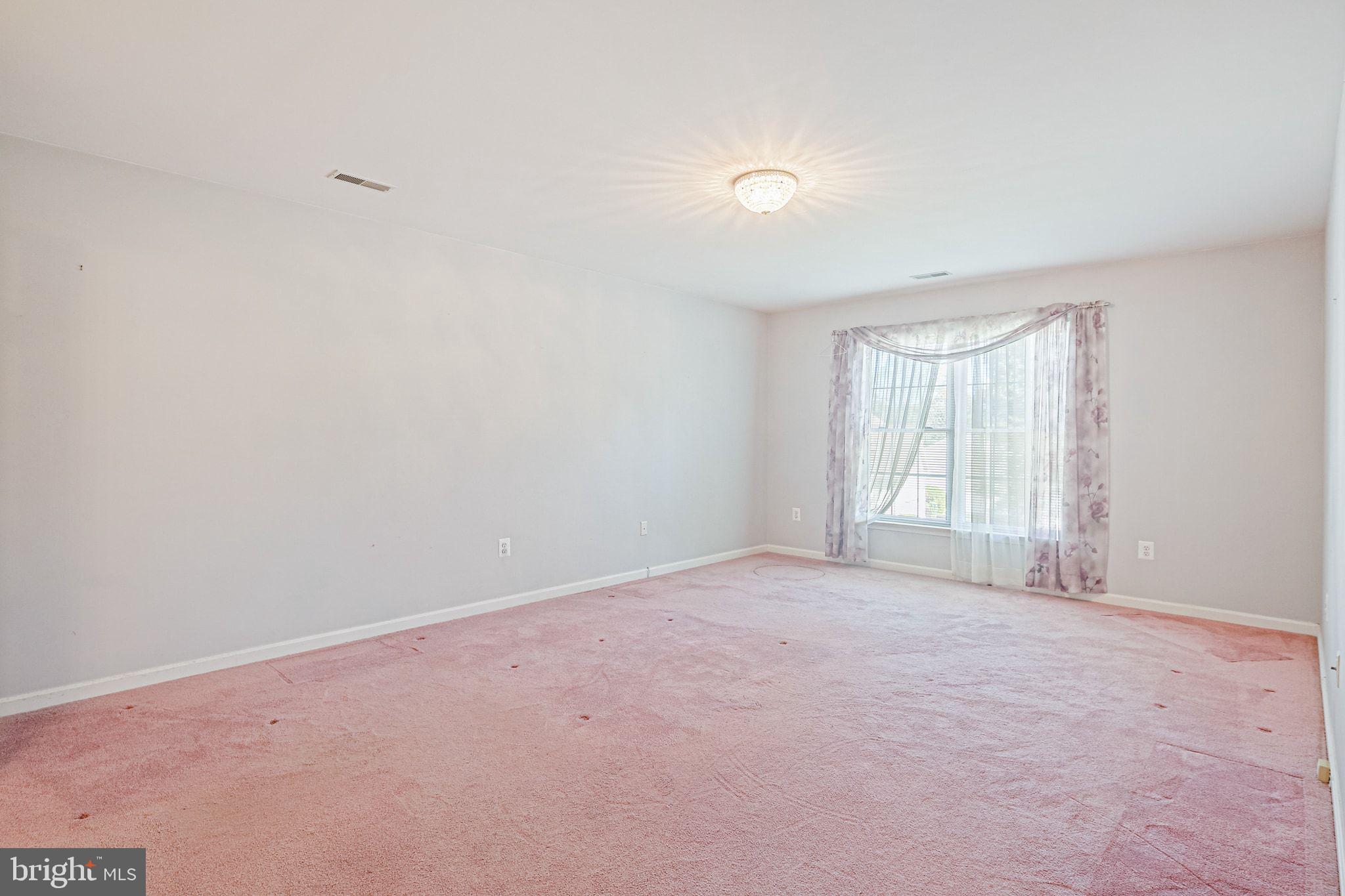 DISNEY ESTATES - Residential