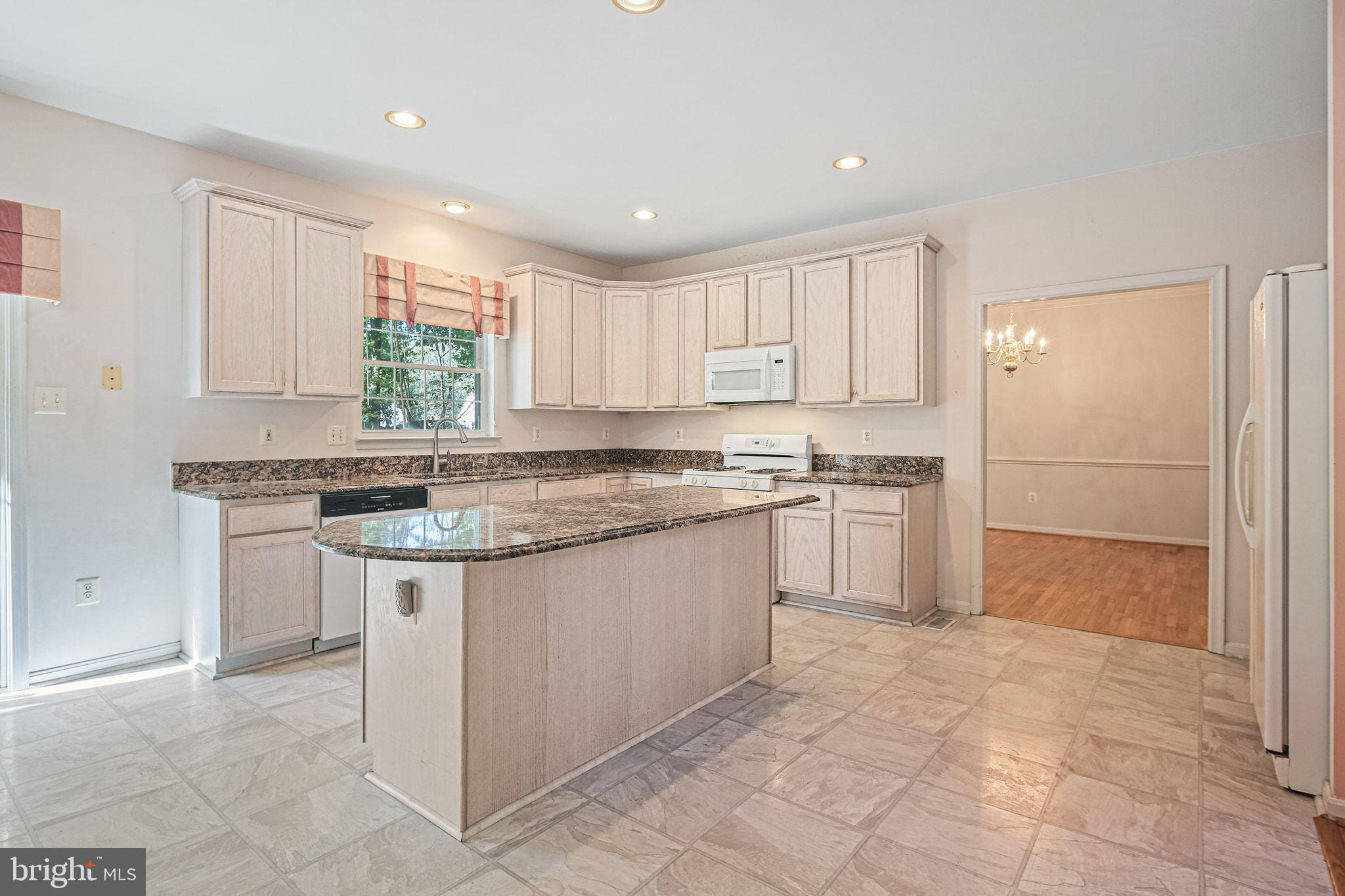 DISNEY ESTATES - Residential