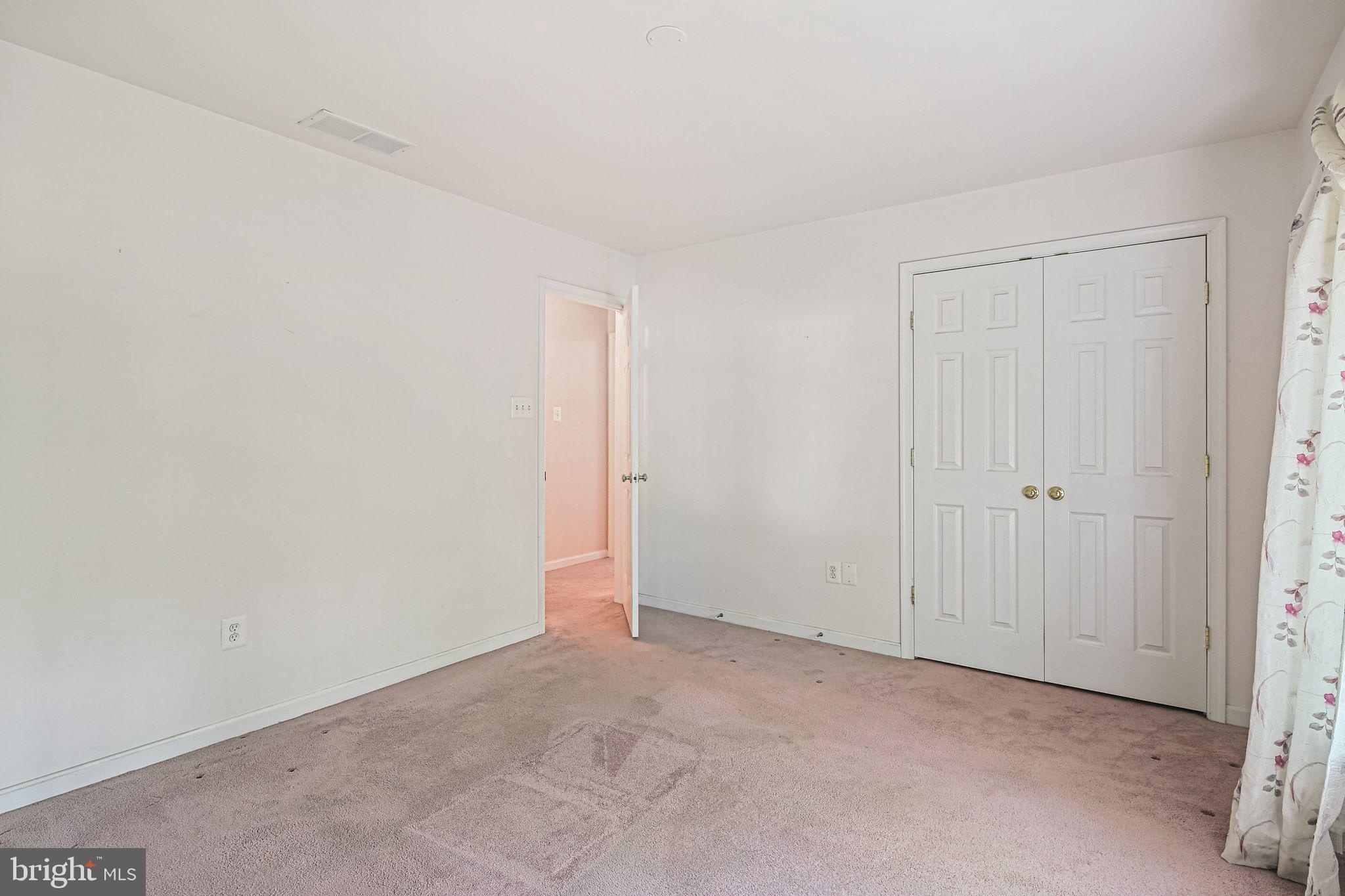 DISNEY ESTATES - Residential