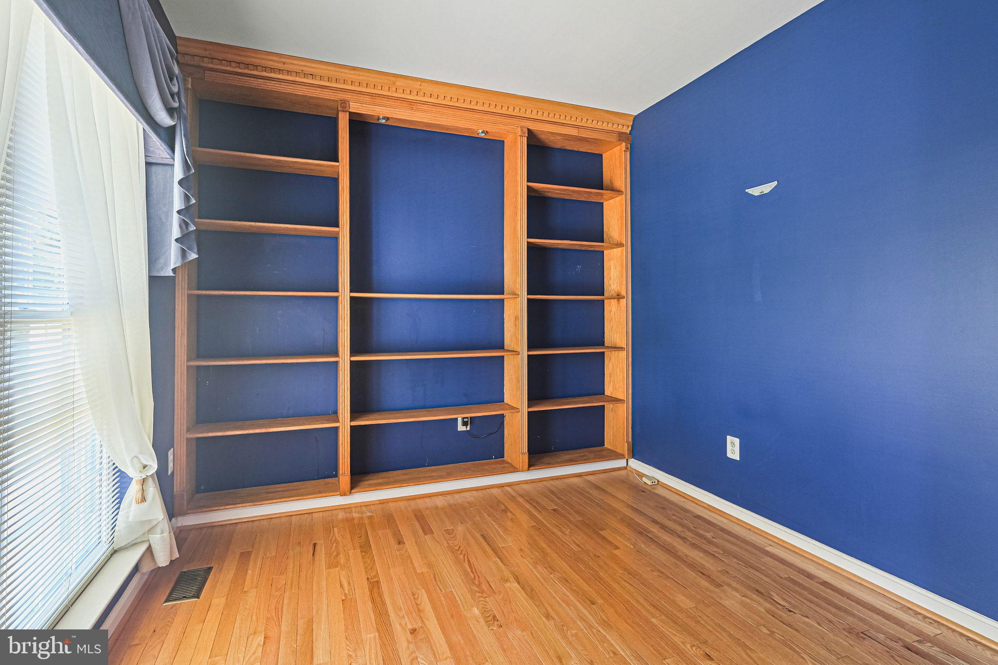 DISNEY ESTATES - Residential