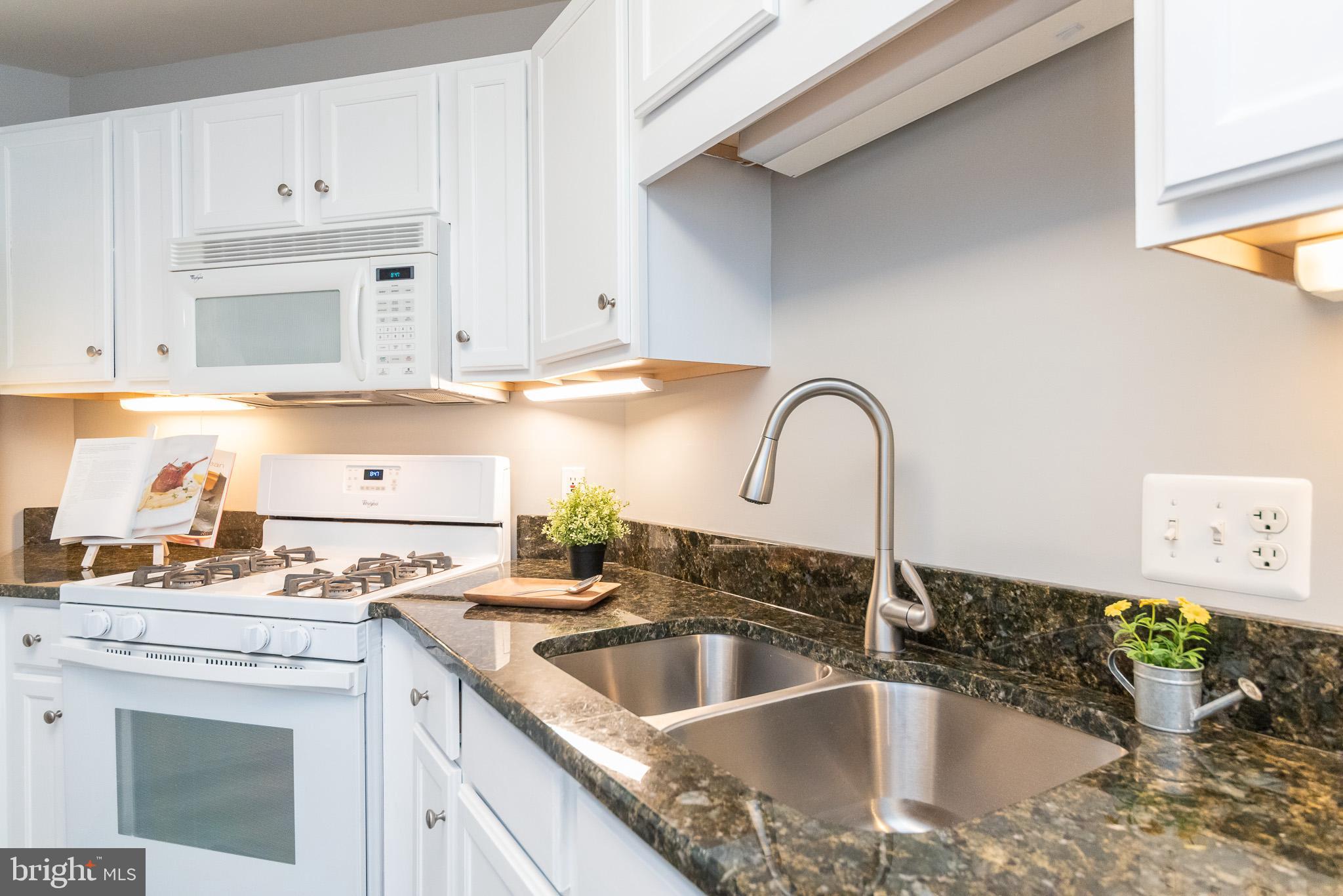 TAYLOR RIDGE CONDOMINIUMS - Residential