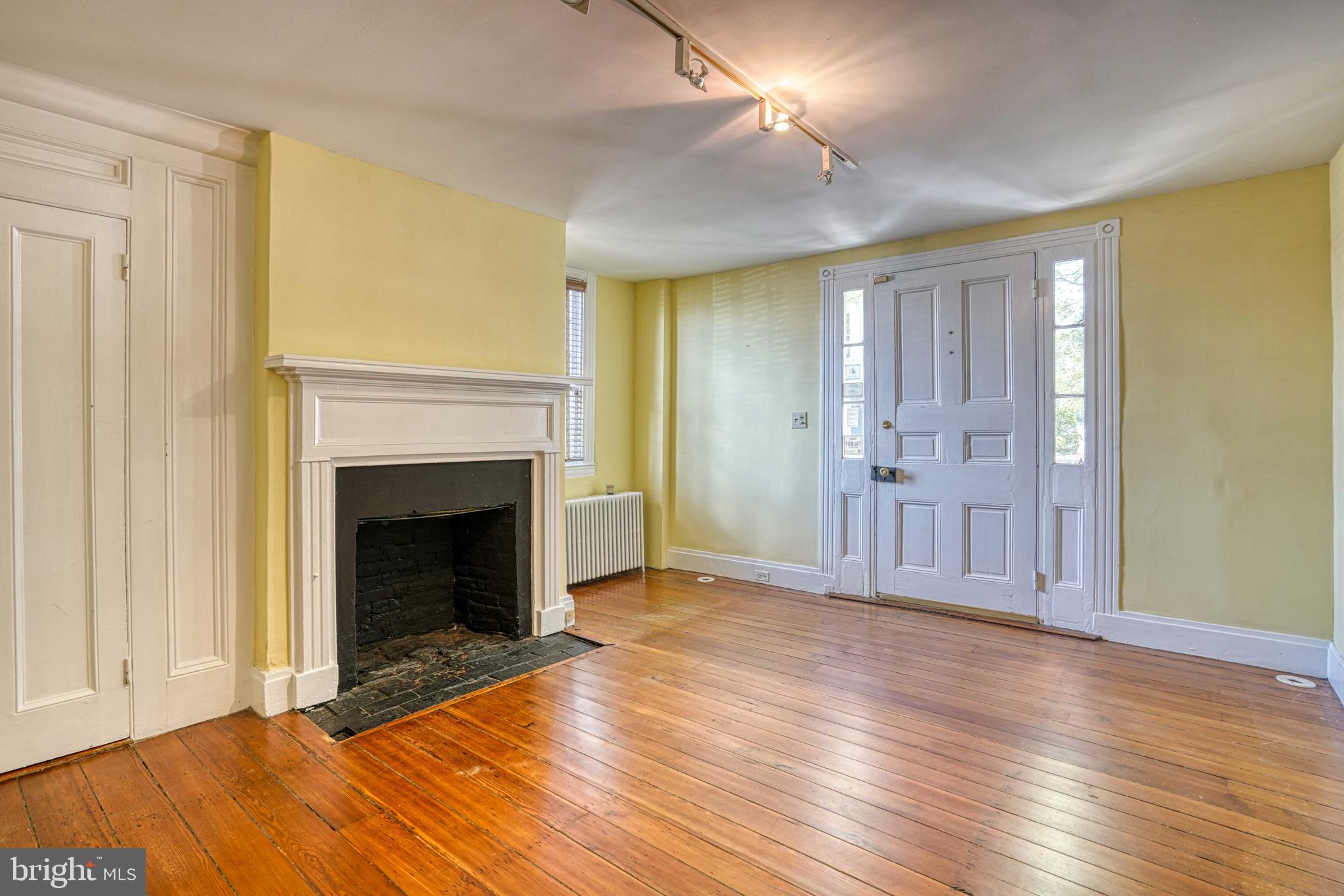 HISTORIC DISTRICT EASTON - Residential