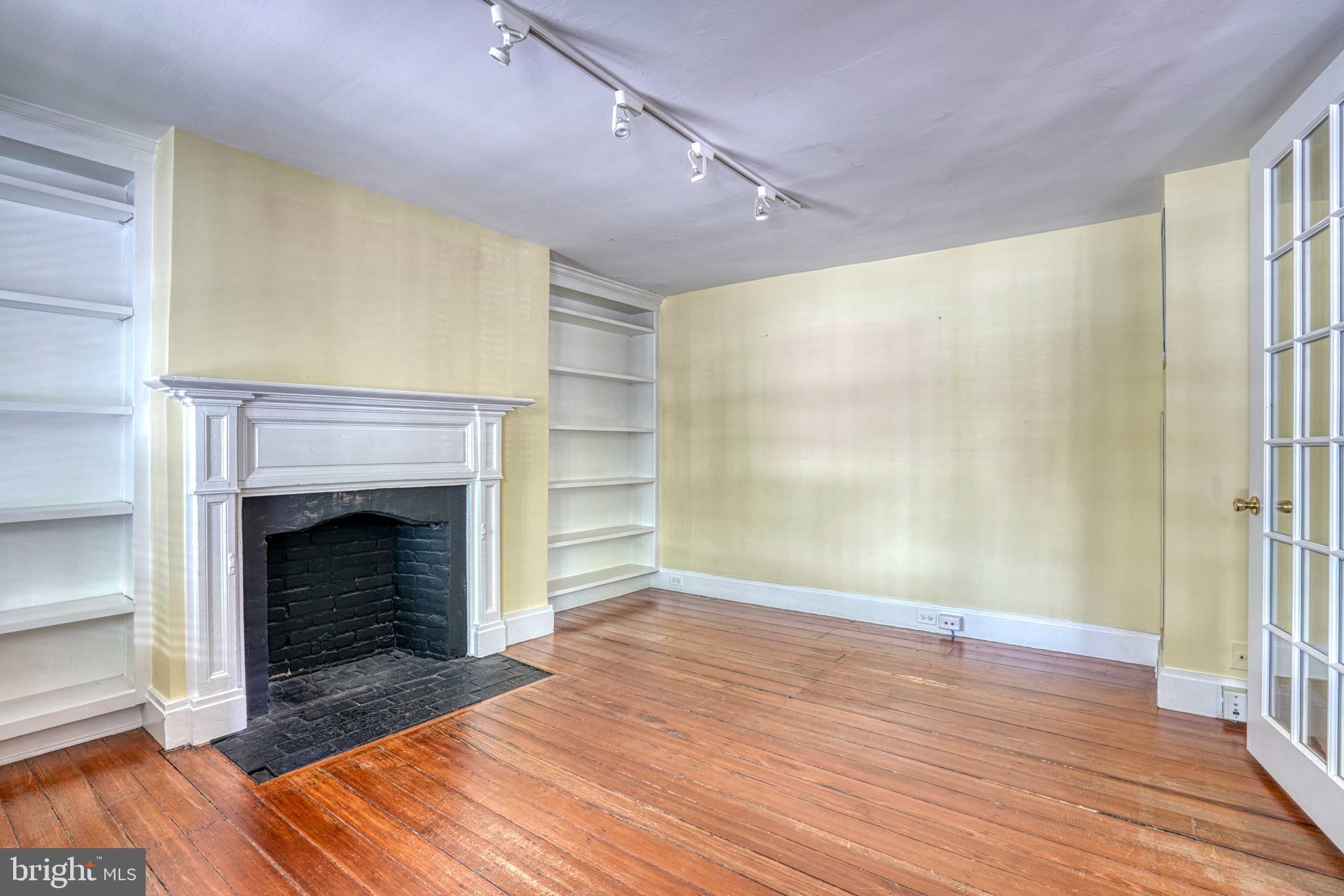 HISTORIC DISTRICT EASTON - Residential