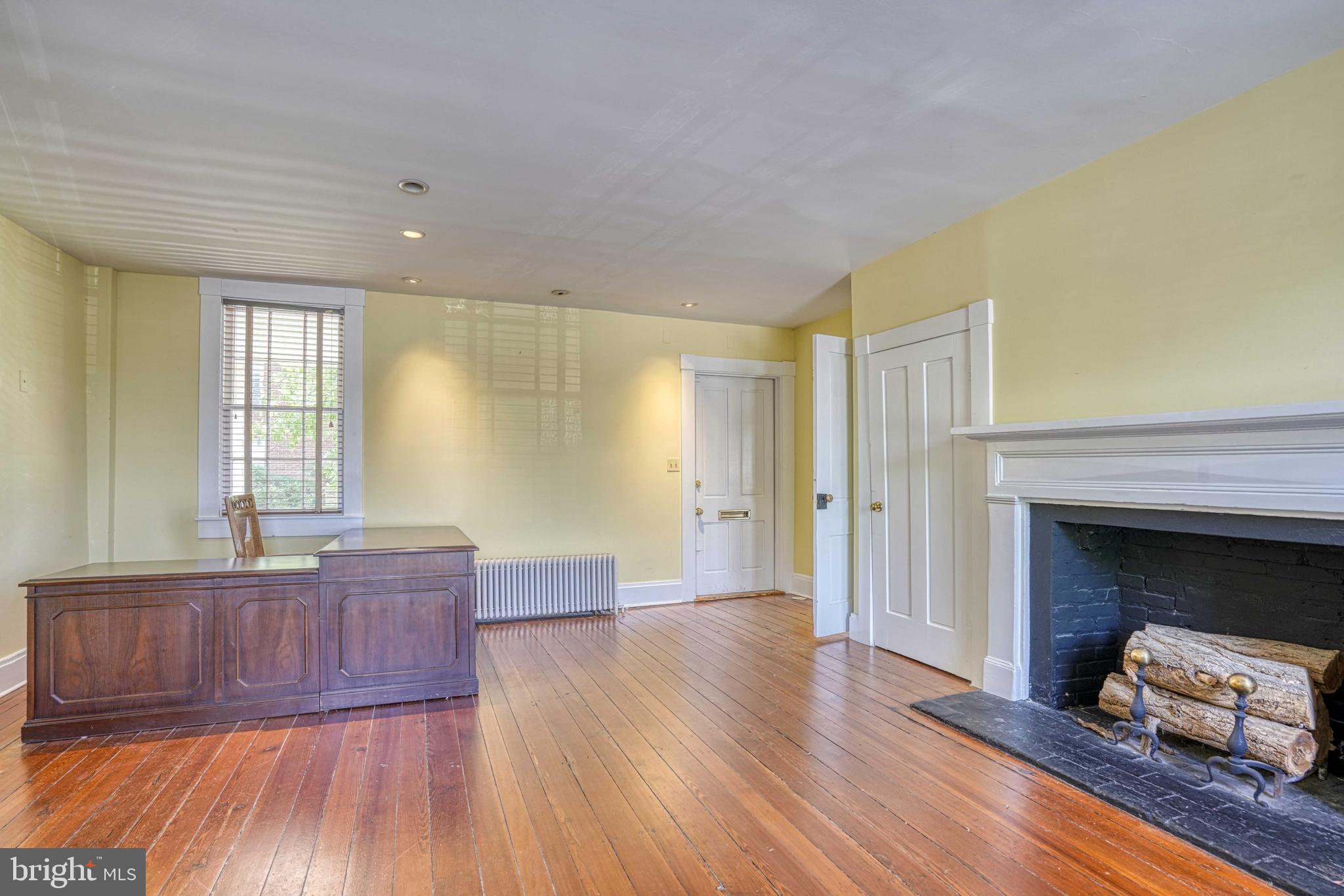 HISTORIC DISTRICT EASTON - Residential