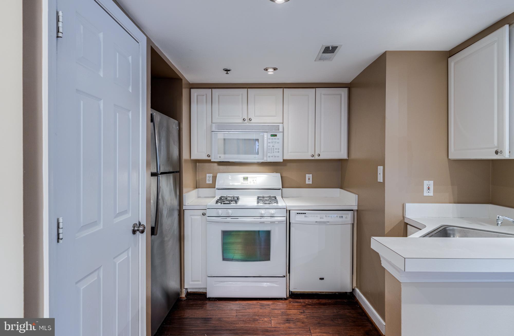 BALLSTON - Residential Lease