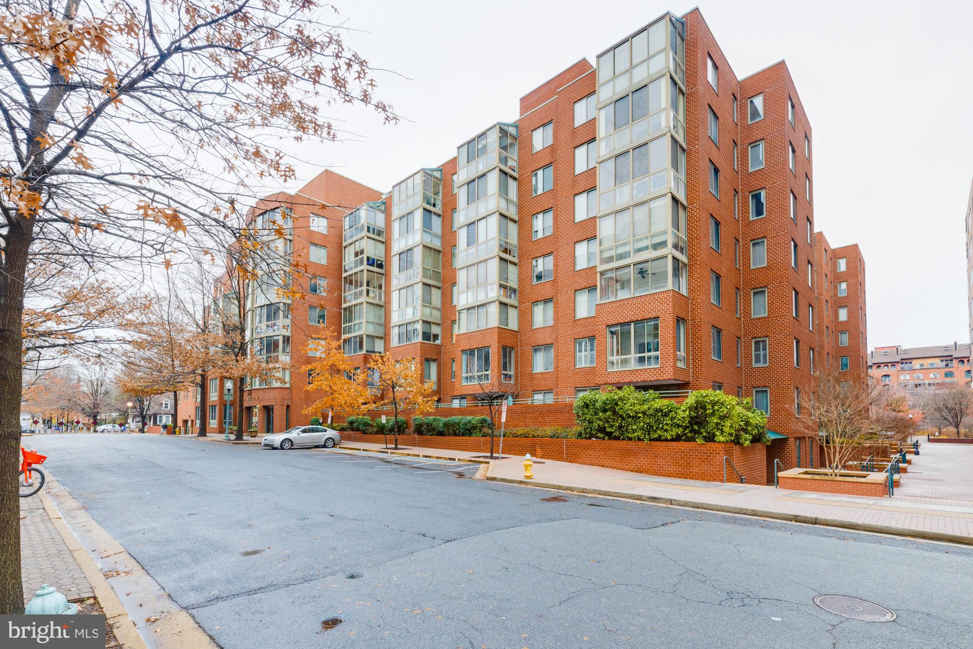 BALLSTON - Residential Lease