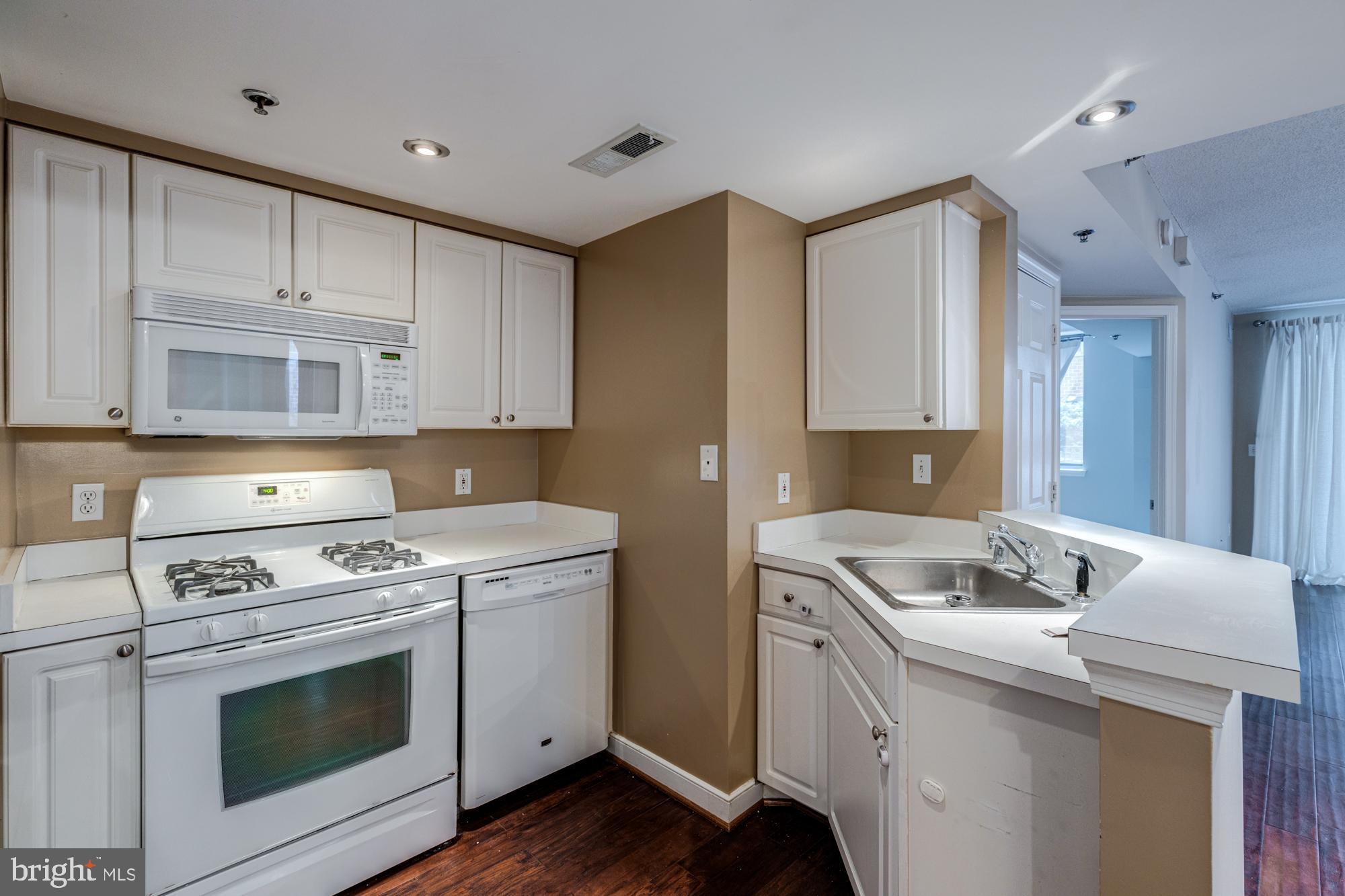 BALLSTON - Residential Lease