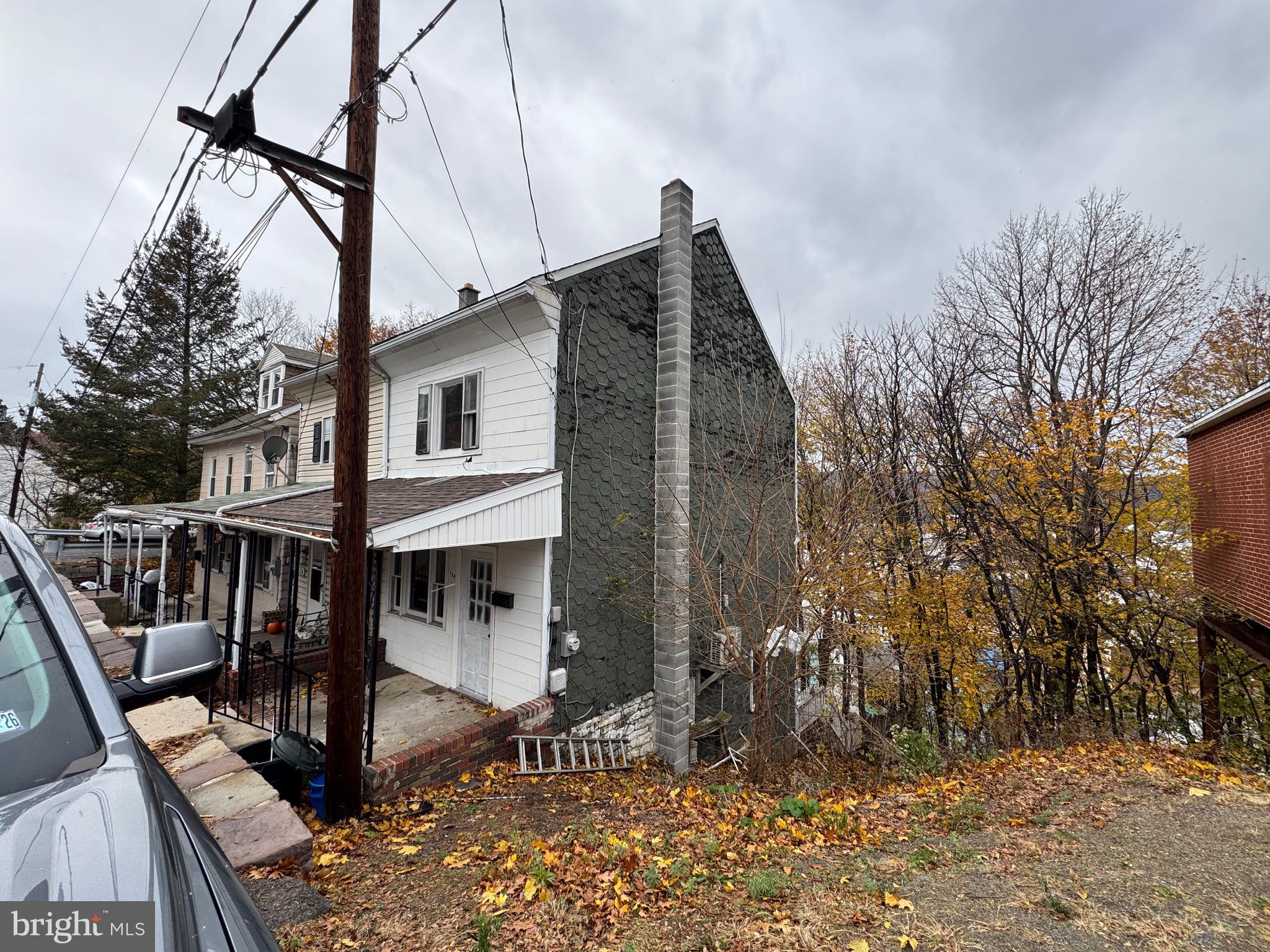 NEW MINERSVILLE - Residential Lease