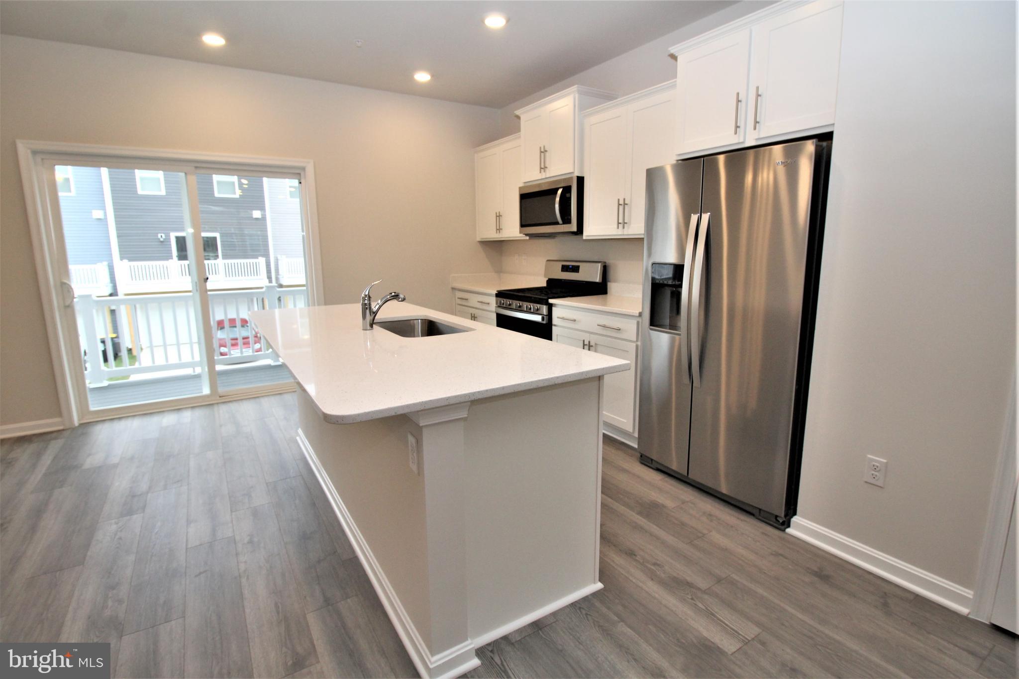 WOODMORE OVERLOOK - Residential Lease