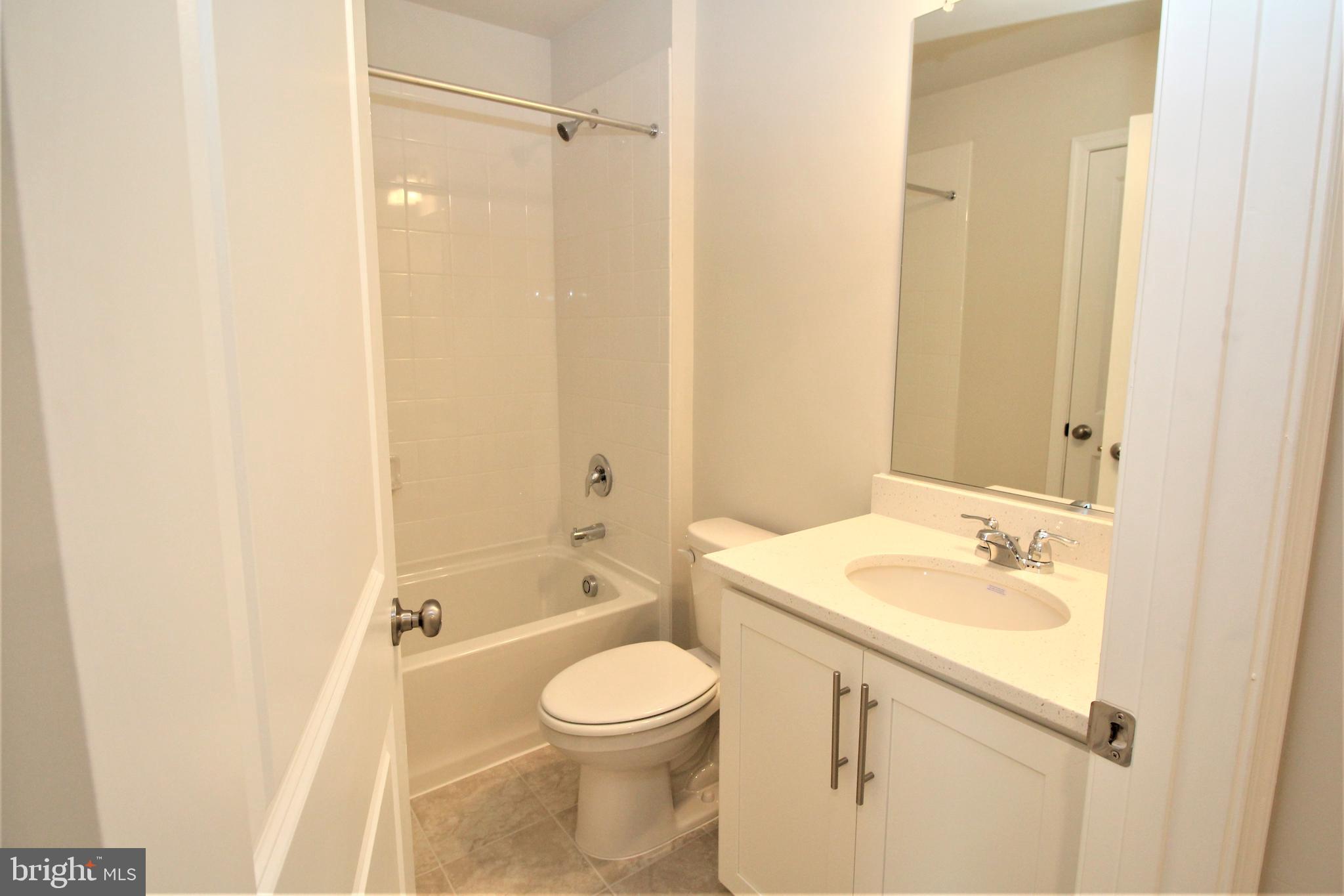 WOODMORE OVERLOOK - Residential Lease