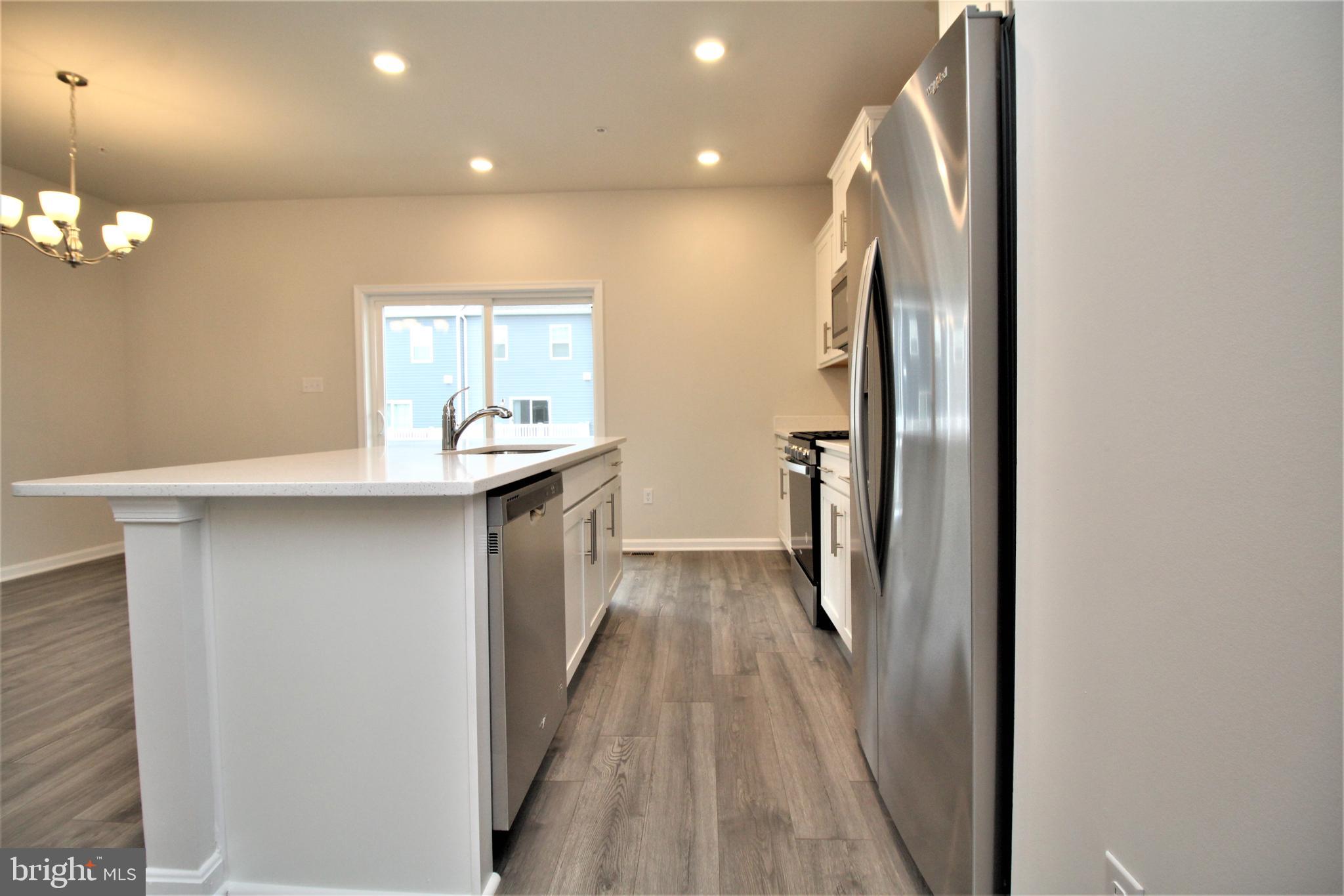 WOODMORE OVERLOOK - Residential Lease