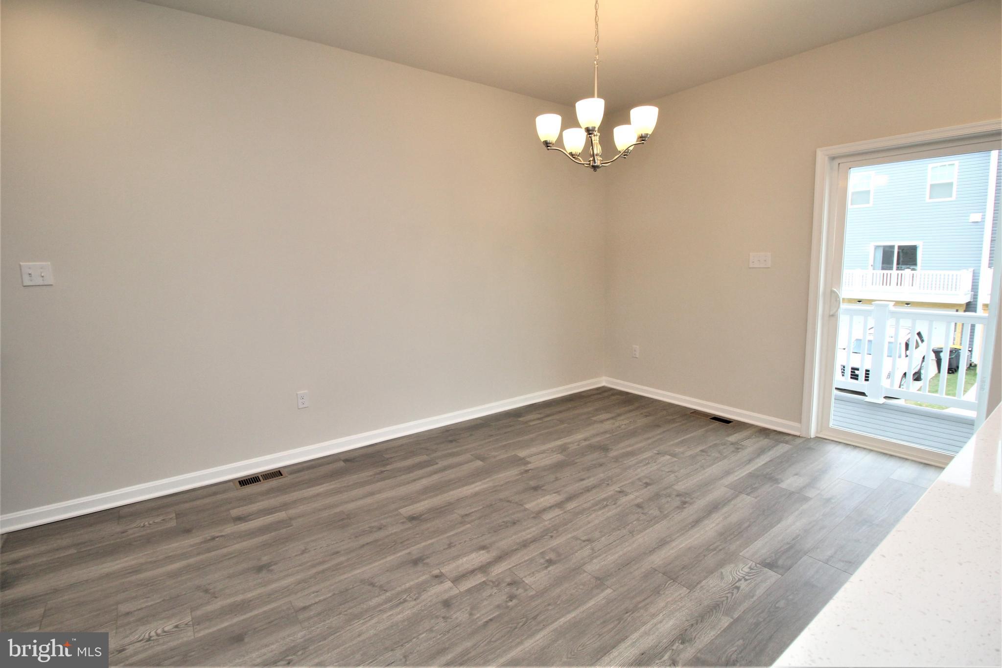 WOODMORE OVERLOOK - Residential Lease