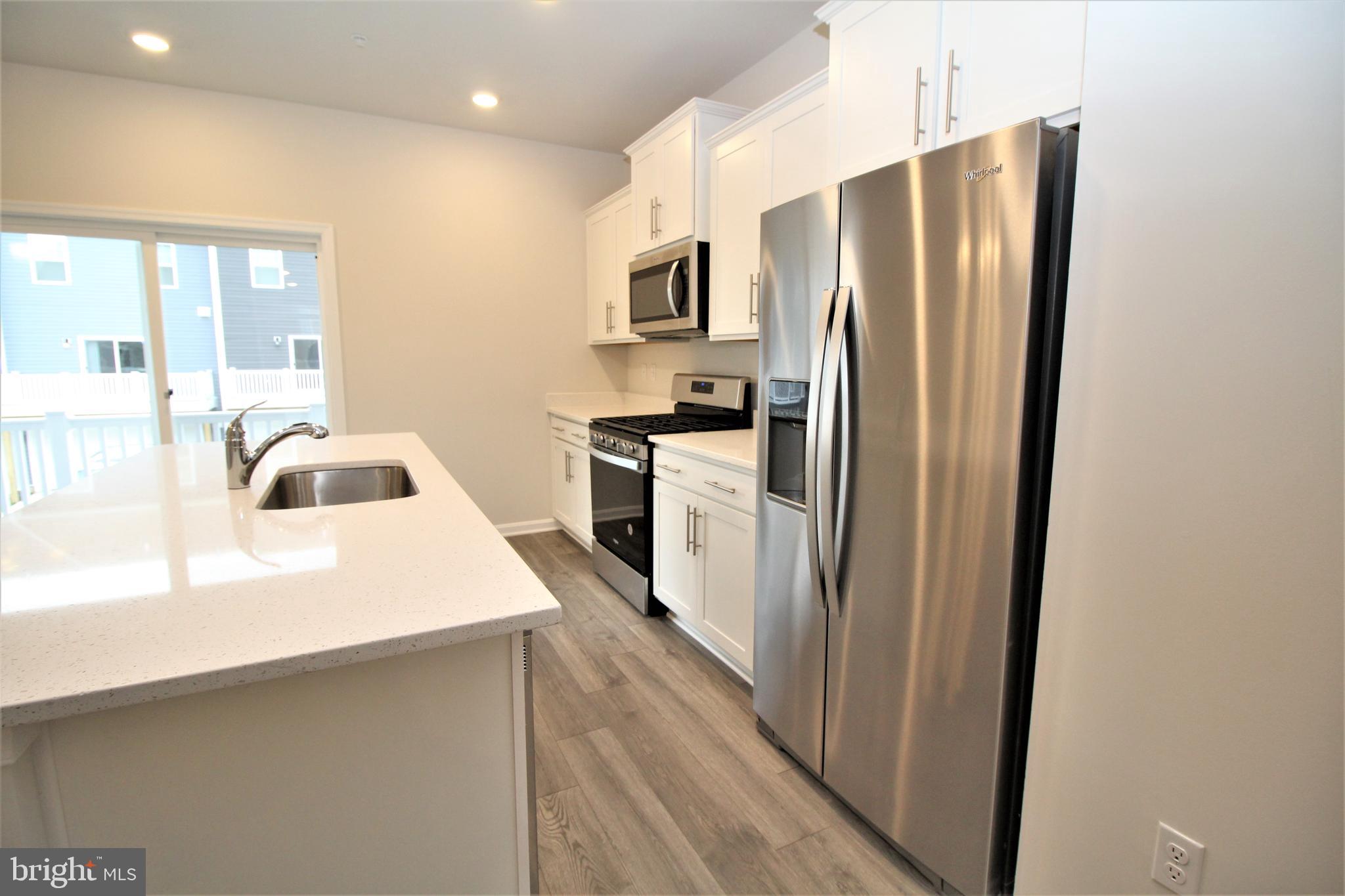 WOODMORE OVERLOOK - Residential Lease