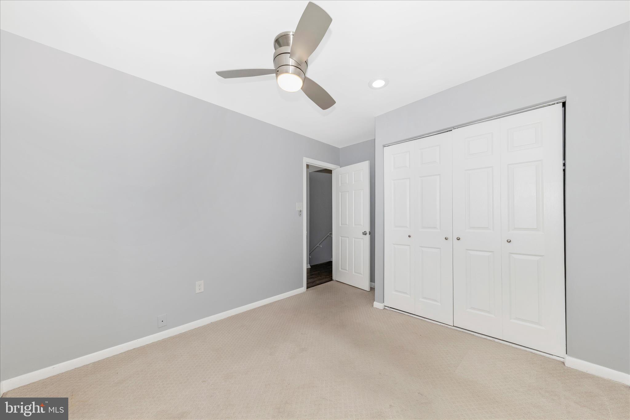 GUNNERS LAKE VILLAGE - Residential