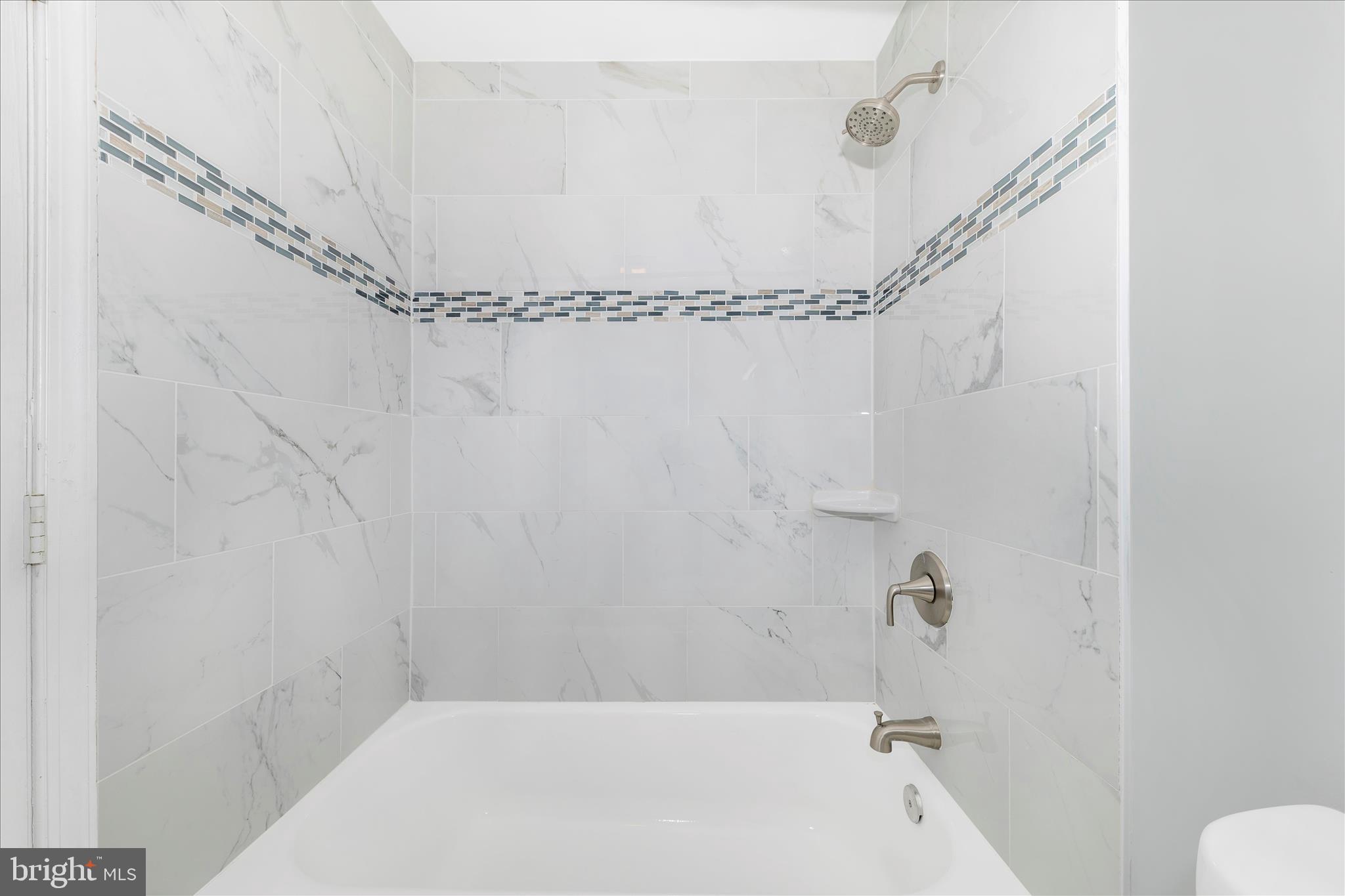 GUNNERS LAKE VILLAGE - Residential