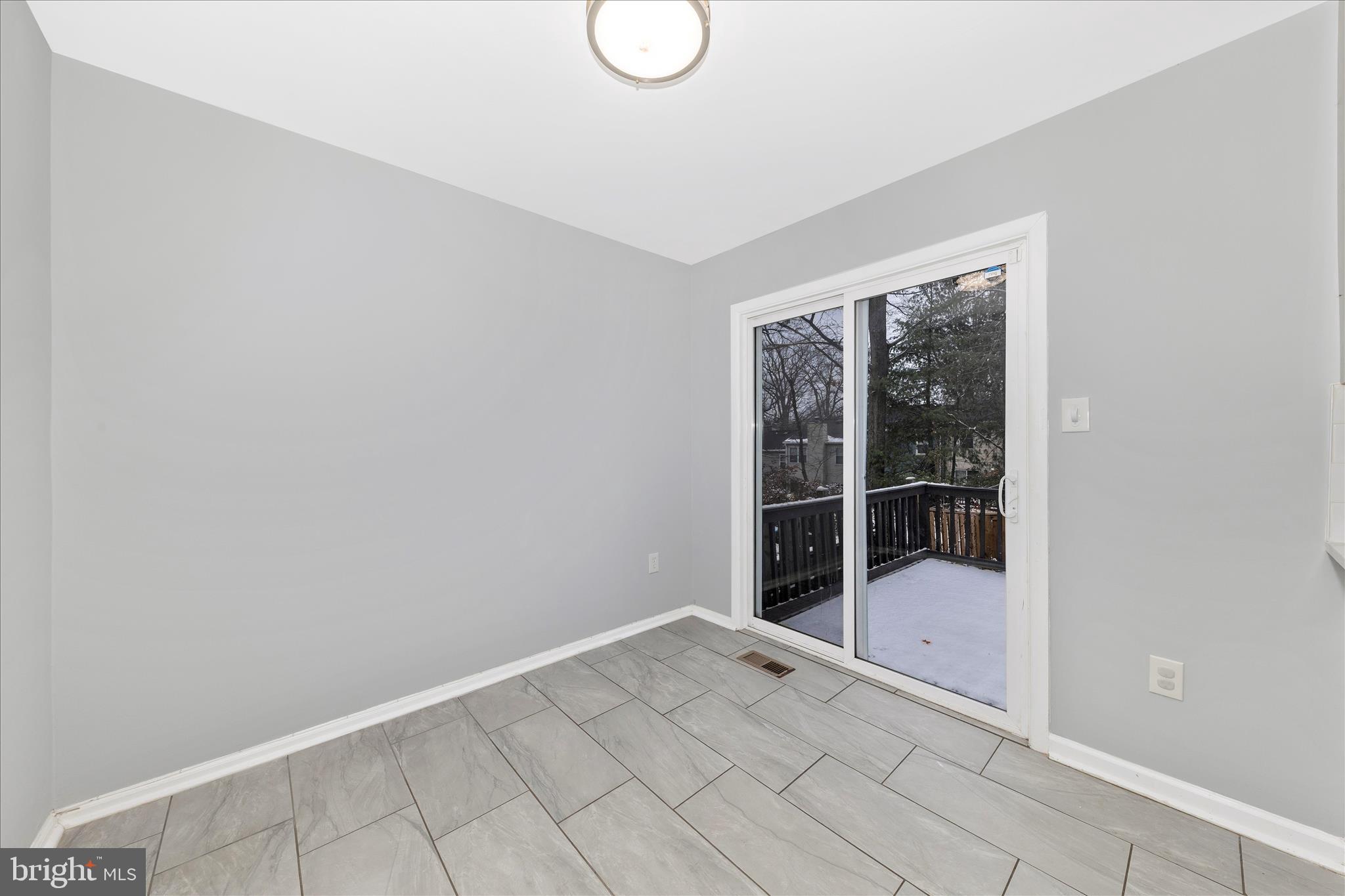 GUNNERS LAKE VILLAGE - Residential