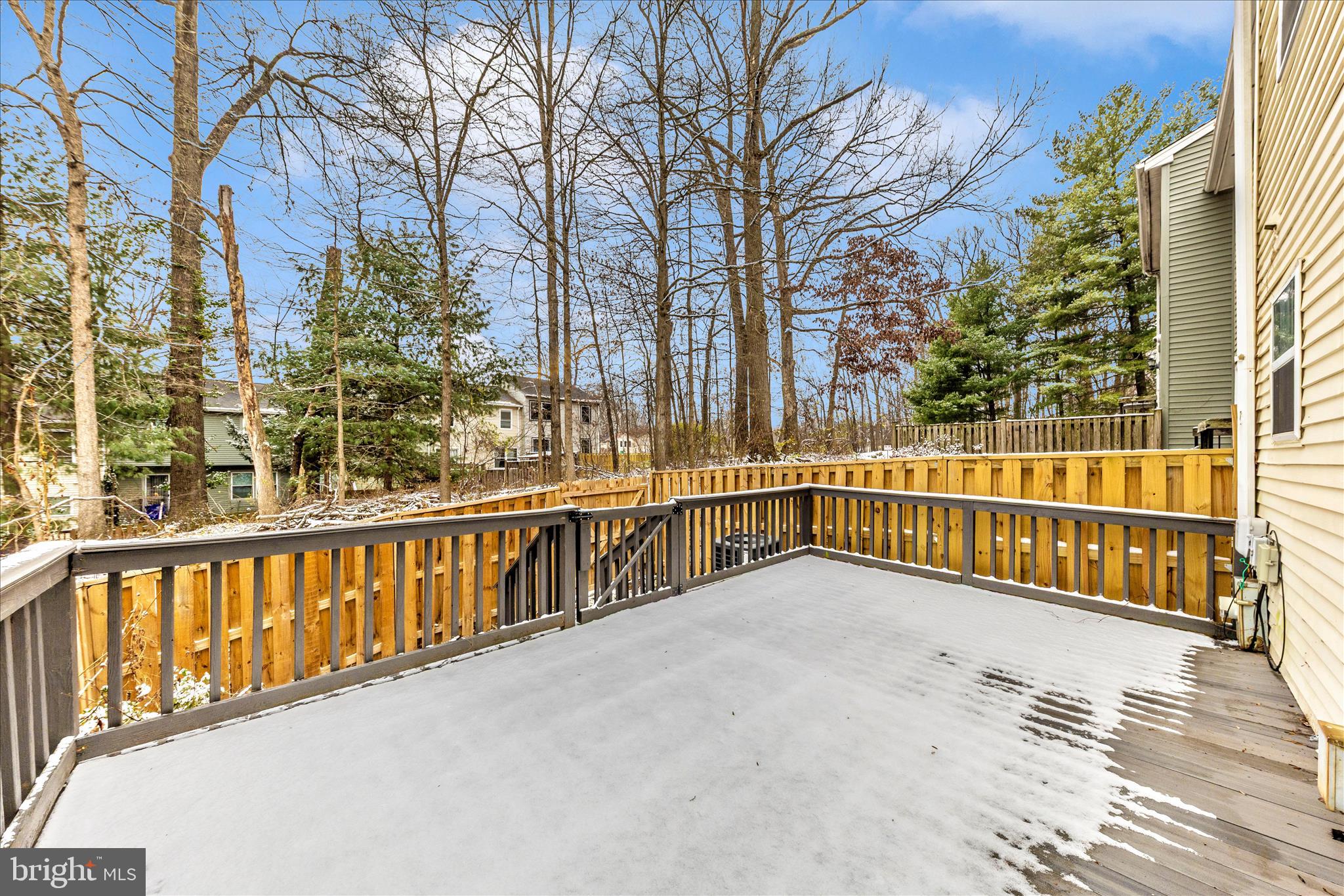 GUNNERS LAKE VILLAGE - Residential