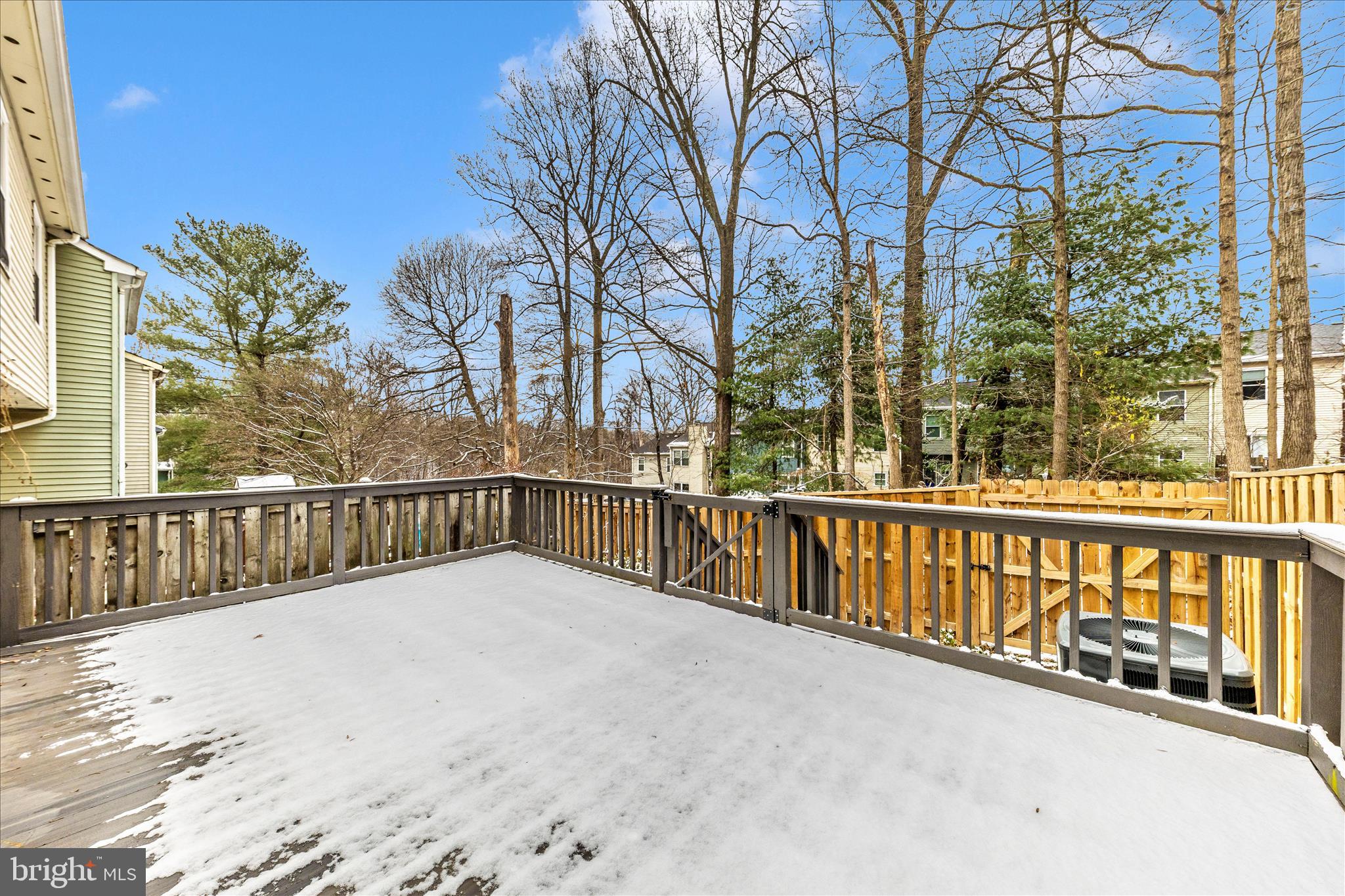 GUNNERS LAKE VILLAGE - Residential