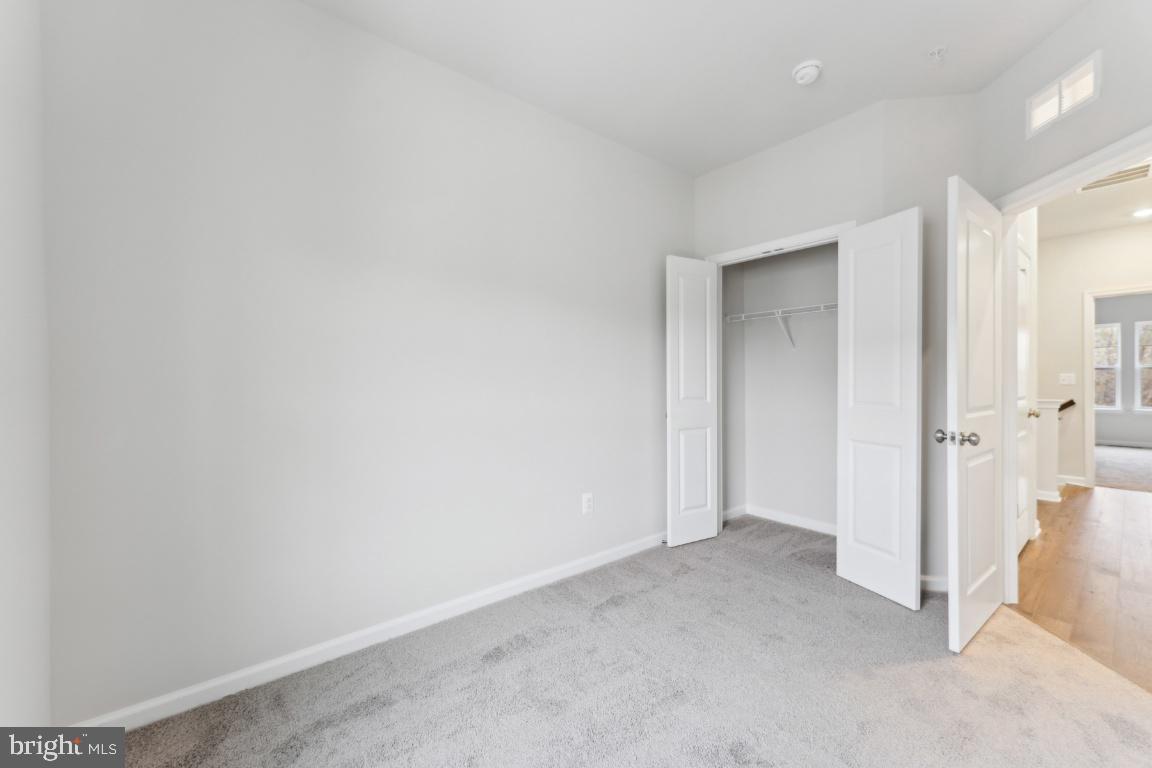 DAMASCUS VILLAGE - Residential