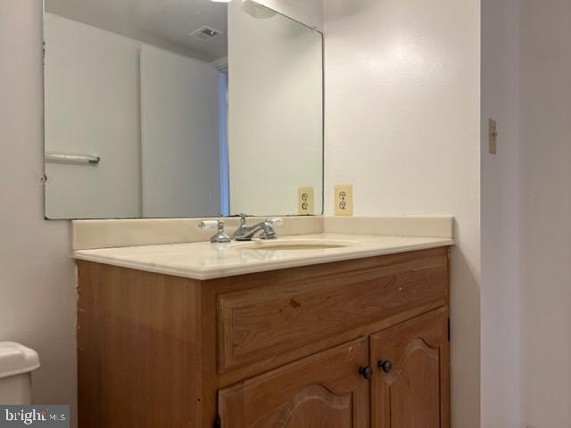 SKYLINE HOUSE - Residential Lease