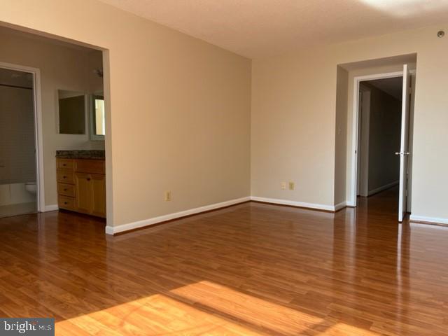 SKYLINE HOUSE - Residential Lease