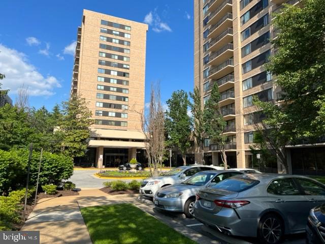 SKYLINE HOUSE - Residential Lease