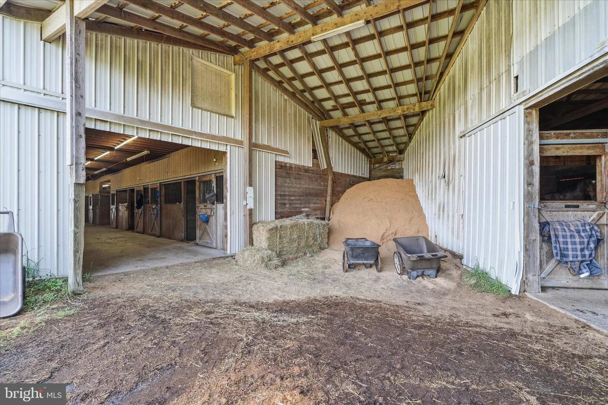 Additional image 114 of 20800 Whites Ferry Road, Poolesville, MD 20837