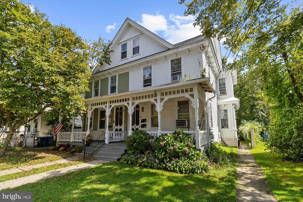 Photo of 40 Union Street, MOUNT HOLLY, NJ 08060 (MLS # NJBL2097558)