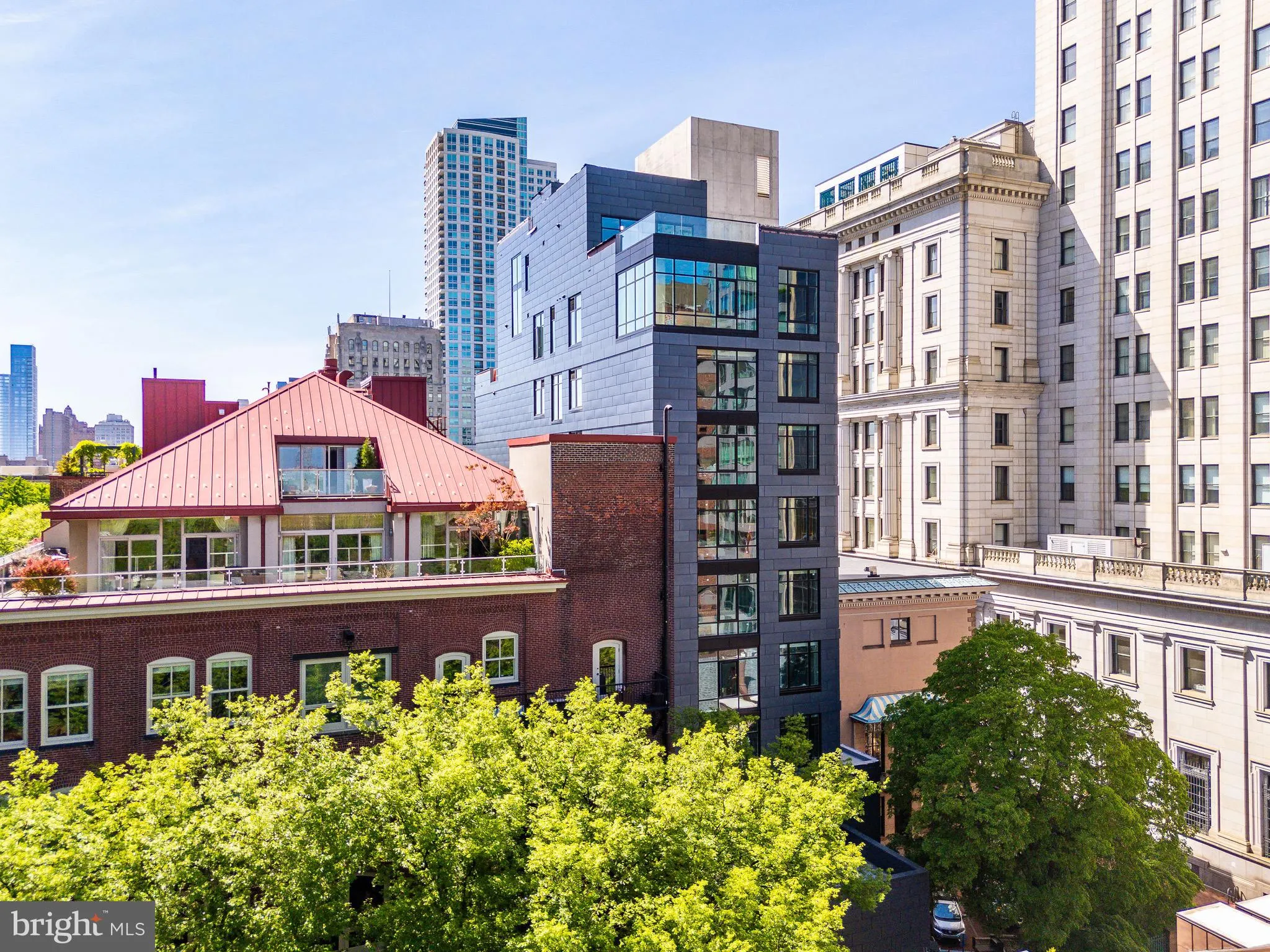 Philadelphia, Pennsylvania 19106, United States, 5 Bedrooms Bedrooms, ,6 BathroomsBathrooms,Residential,Active,119105