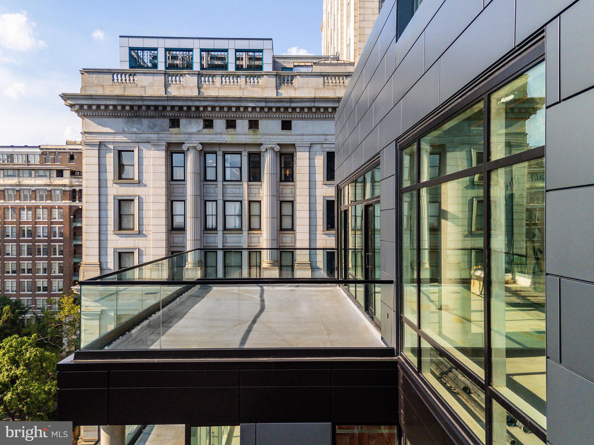 WASHINGTON SQ - Residential