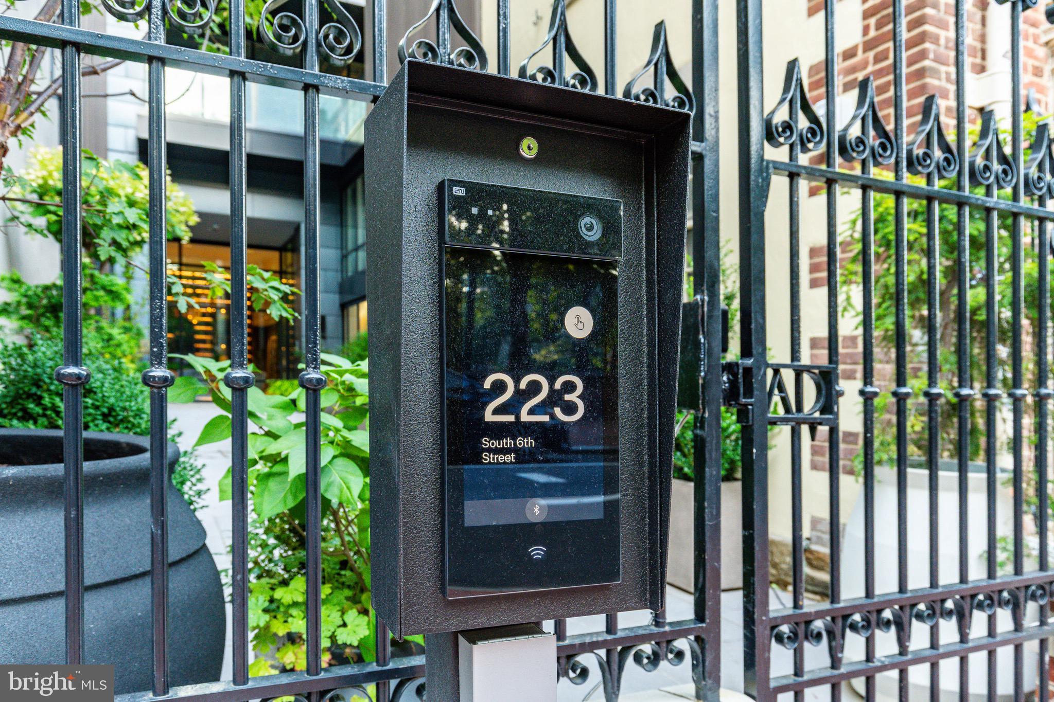 WASHINGTON SQ - Residential