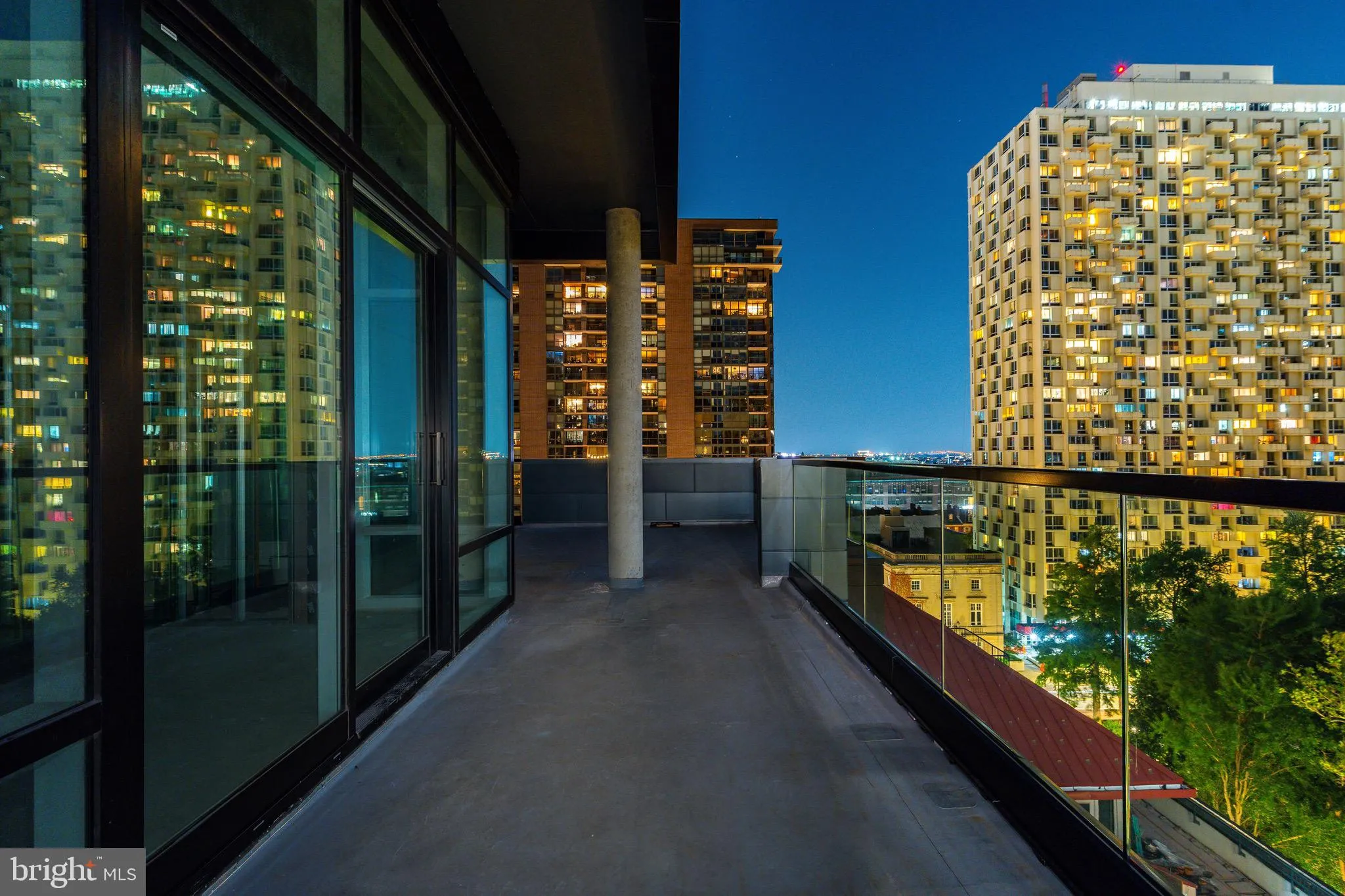 Philadelphia, Pennsylvania 19106, United States, 5 Bedrooms Bedrooms, ,6 BathroomsBathrooms,Residential,Active,119105