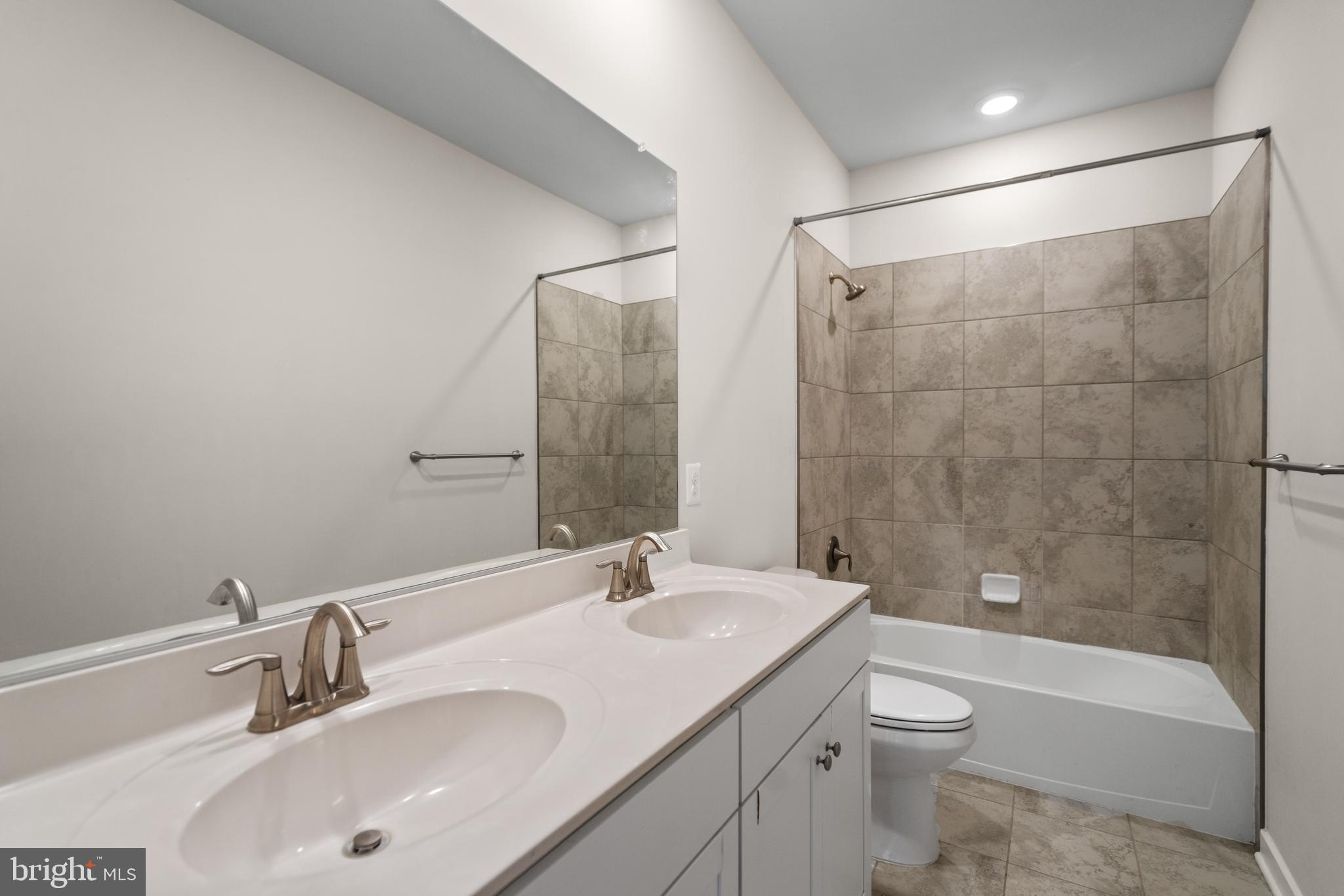 CLEVENGER CORNER VILLAGE - Residential