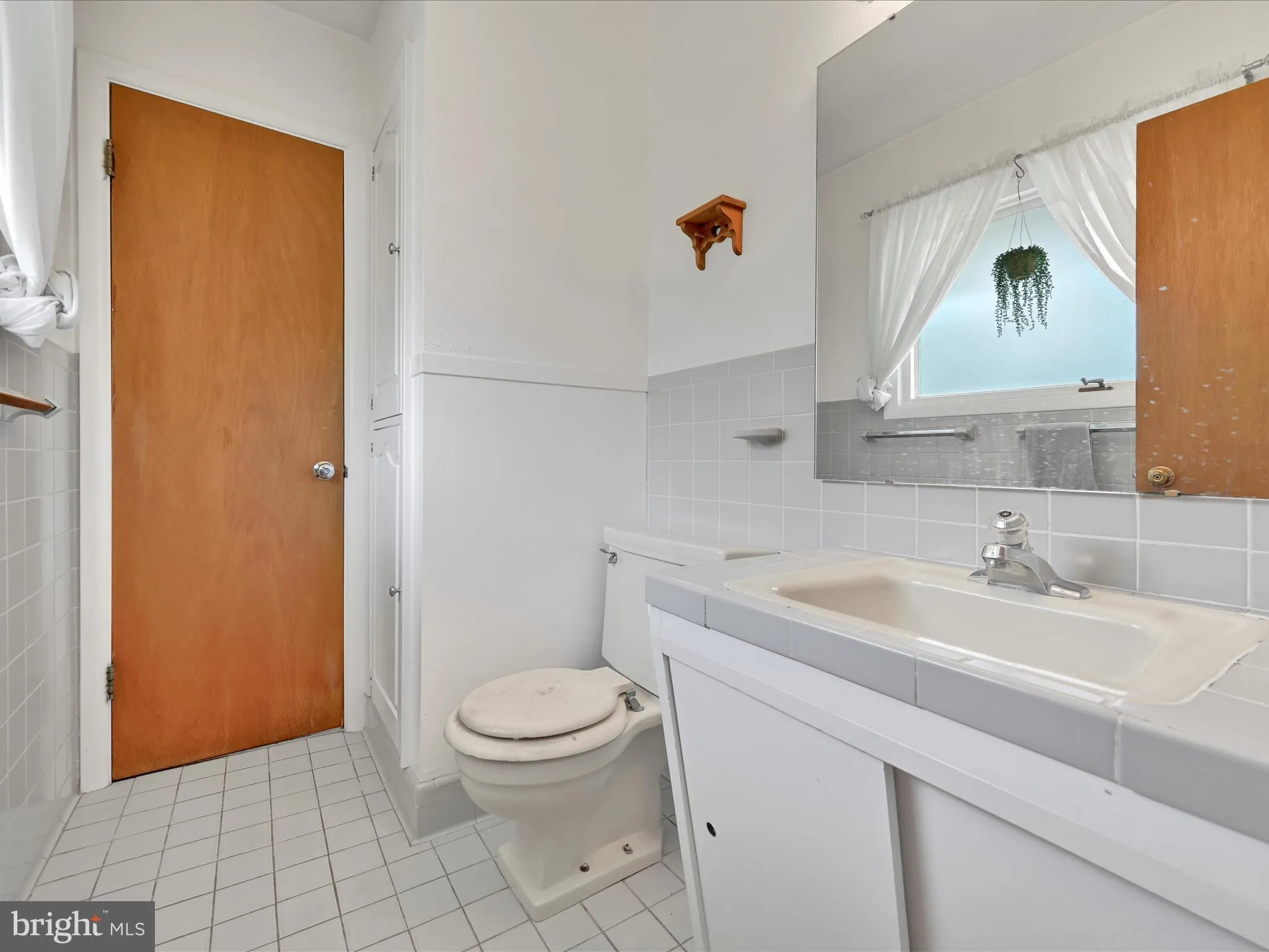 Lancaster, Pennsylvania 17601, United States, 3 Bedrooms Bedrooms, ,2 BathroomsBathrooms,Residential,Pending,118084