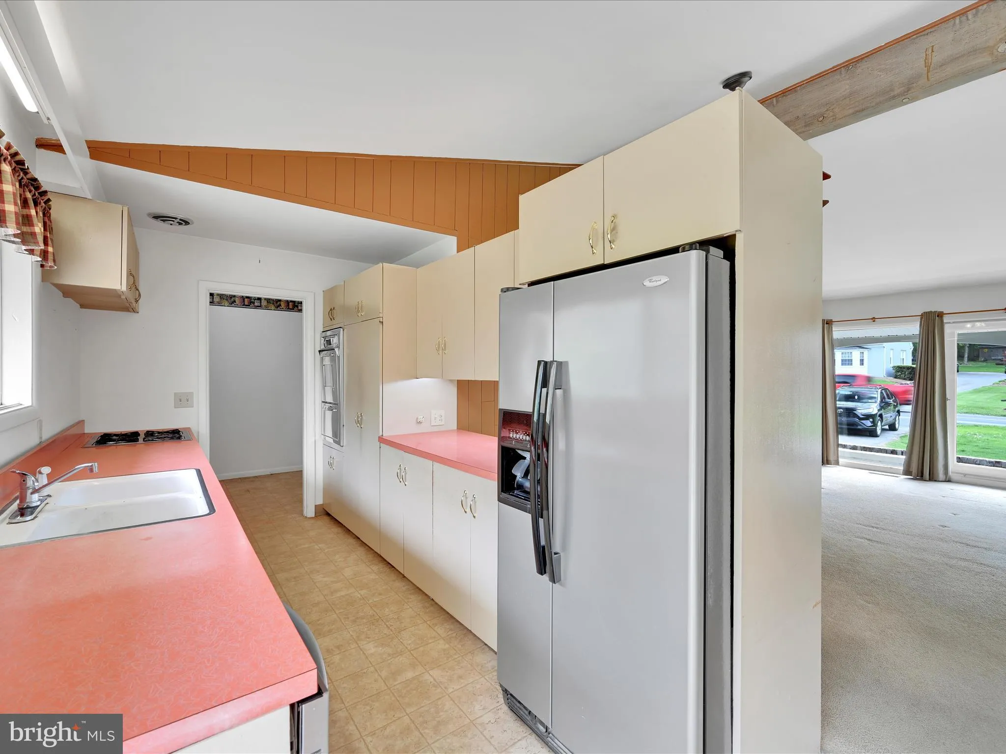 Lancaster, Pennsylvania 17601, United States, 3 Bedrooms Bedrooms, ,2 BathroomsBathrooms,Residential,Pending,118084