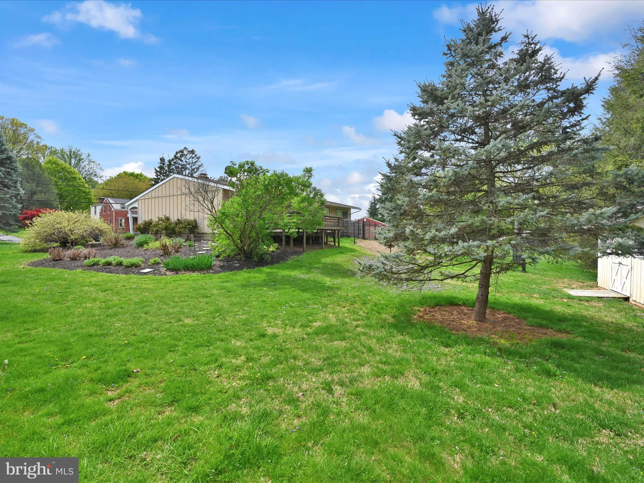 Lancaster, Pennsylvania 17601, United States, 3 Bedrooms Bedrooms, ,2 BathroomsBathrooms,Residential,Pending,118084