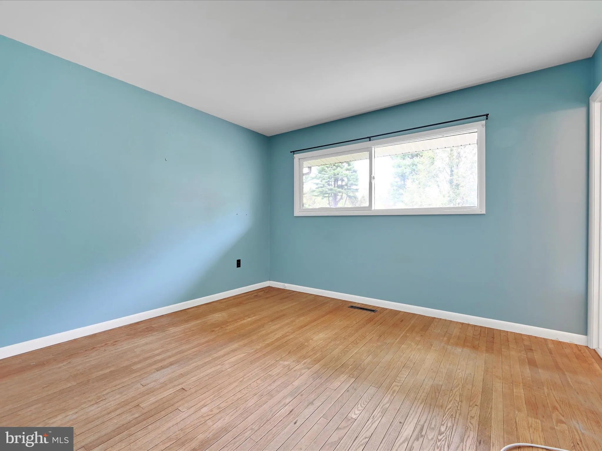 Lancaster, Pennsylvania 17601, United States, 3 Bedrooms Bedrooms, ,2 BathroomsBathrooms,Residential,Pending,118084